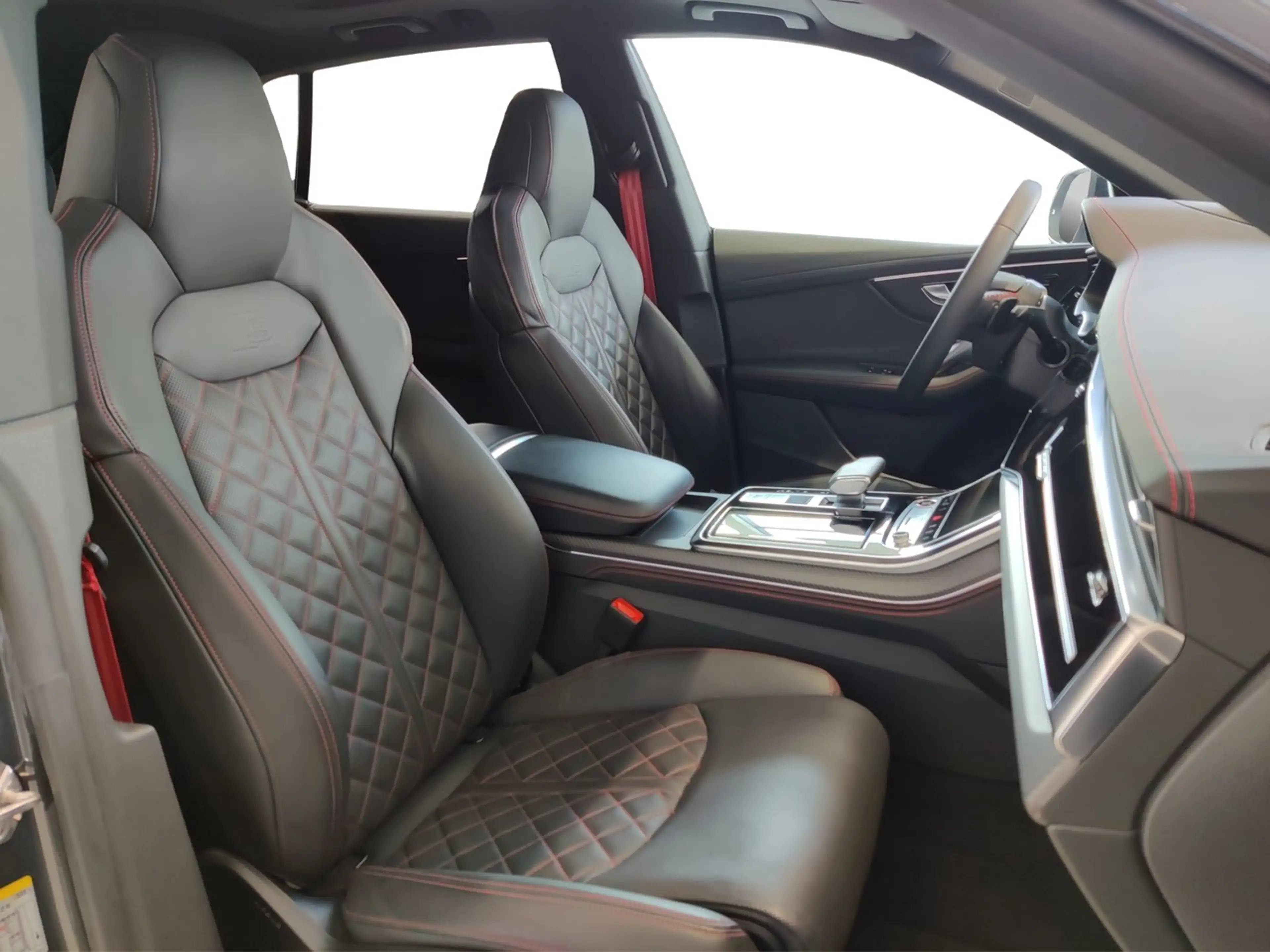 Audi SQ8 4.0 TFSI quattro tiptronic Pano, Matrix, AHK — photo 6