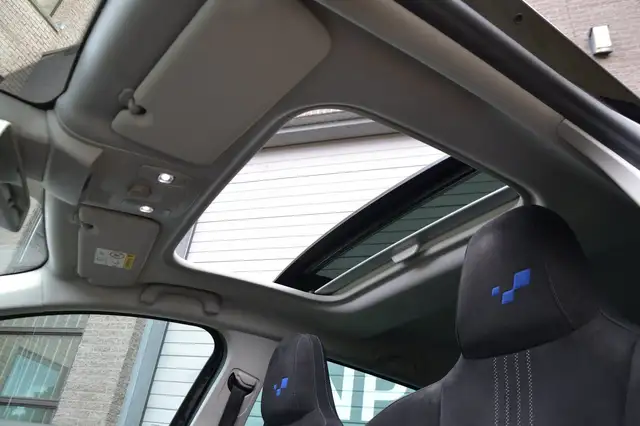 Renault Megane view 14
