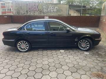 2.5 V6 4x4 Aut. Executive