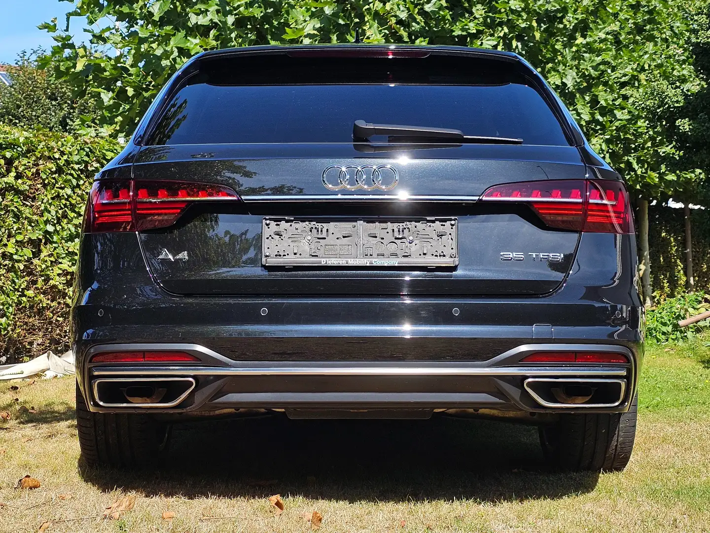 Audi A4 Avant 35 TFSI s-tronic Zwart - 2