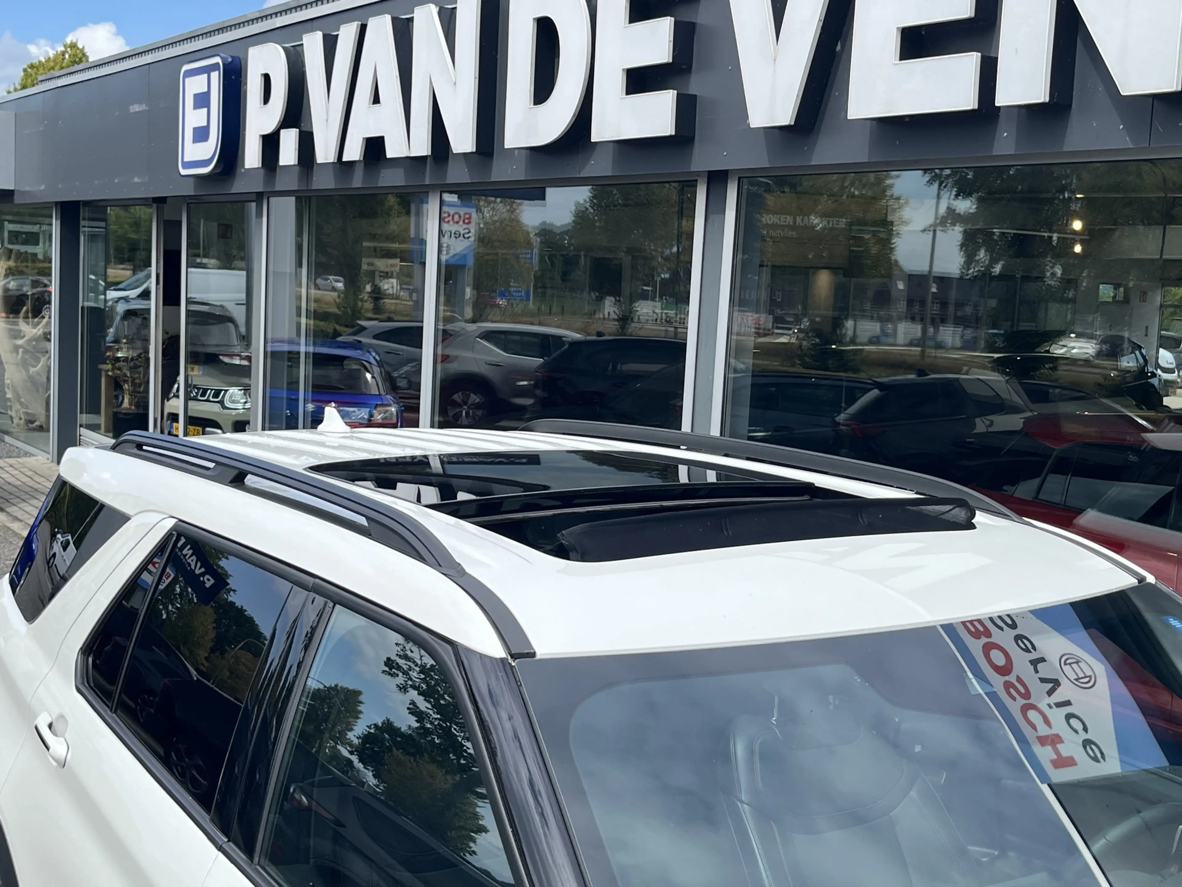 Ford Explorer 3.0 V6 EcoBoost PHEV ST-Line — photo 9