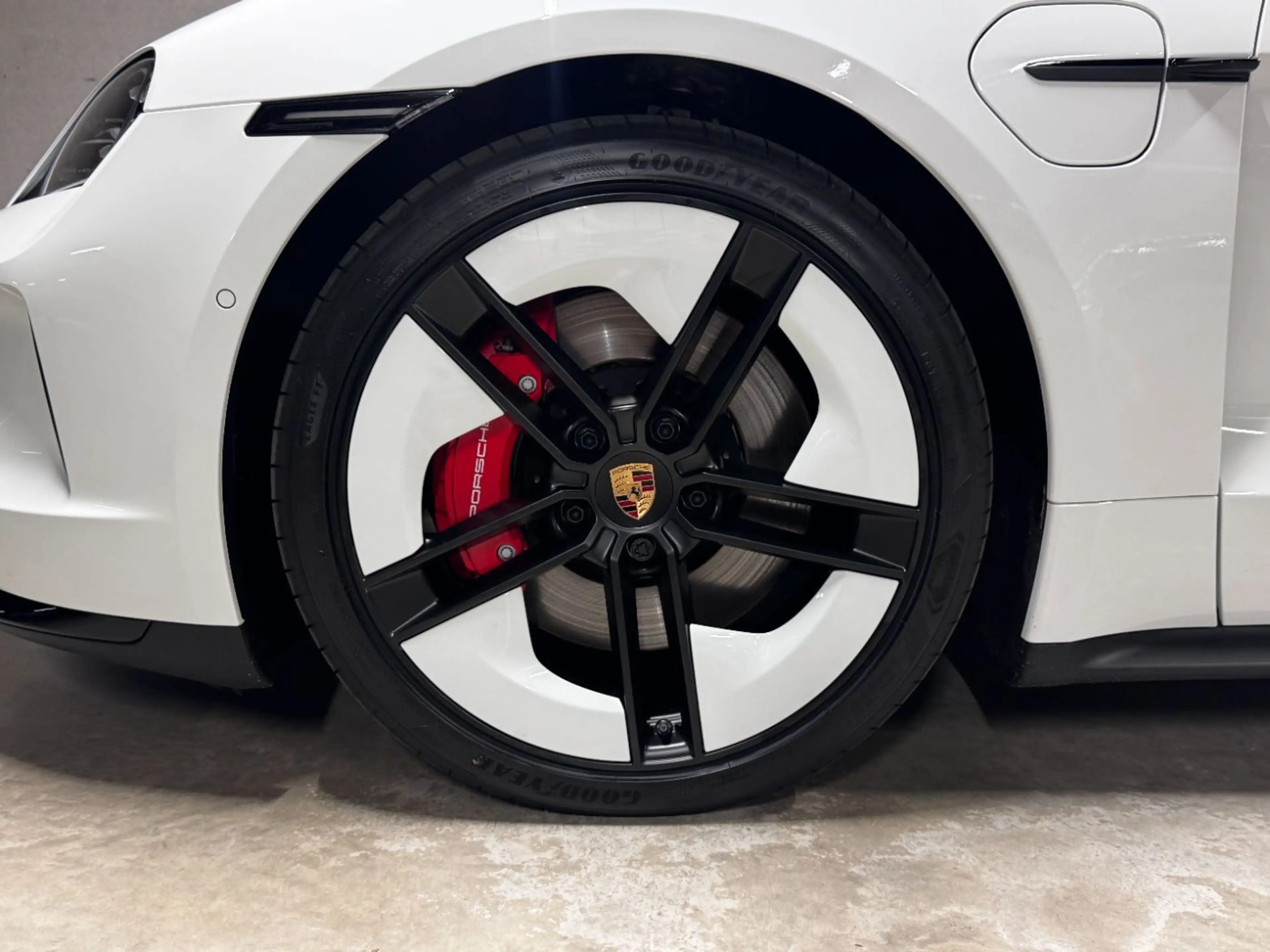 Porsche Taycan GTS | HD-Matrix | InnoDrive | Head-Up | — photo 12