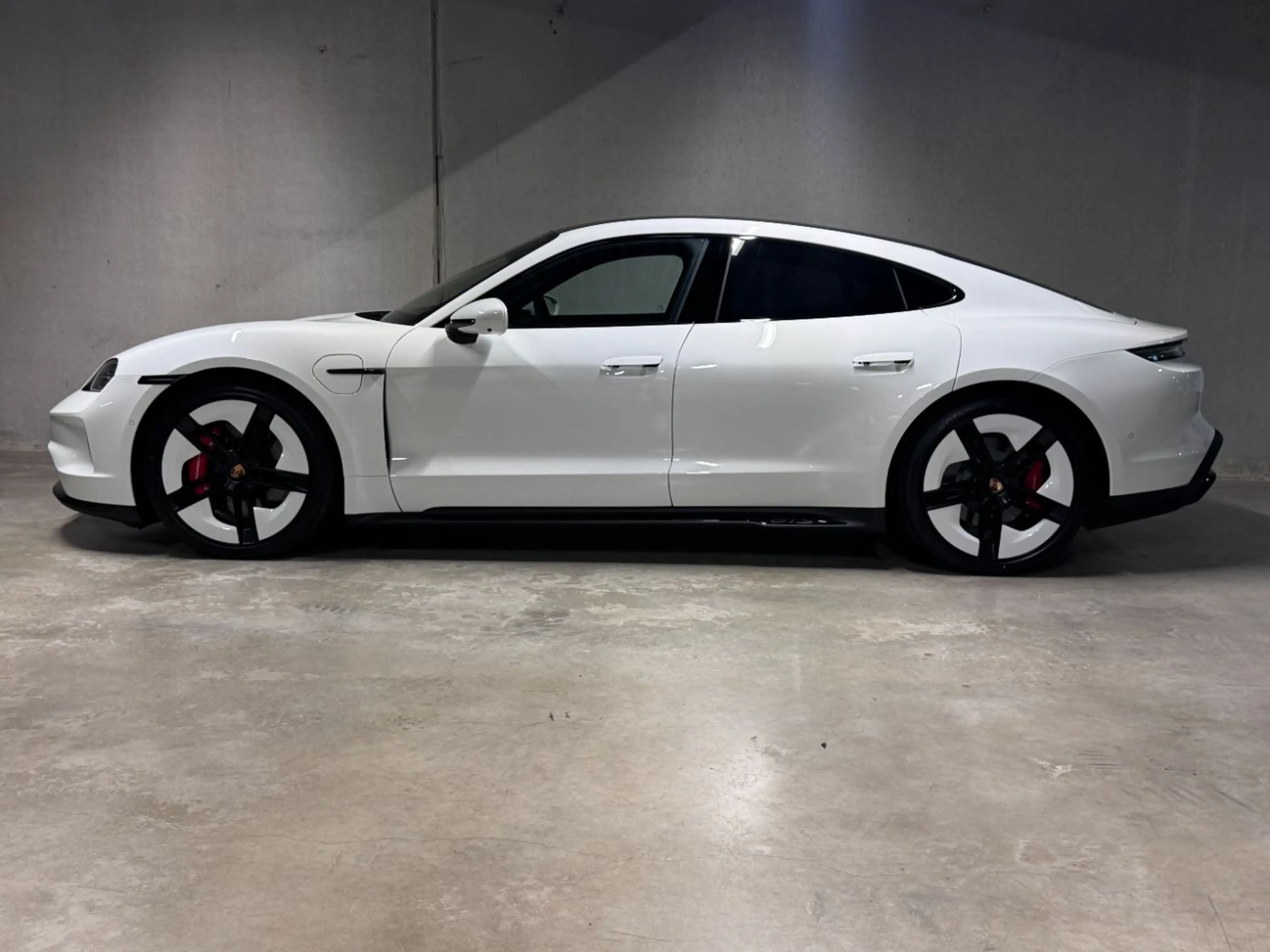 Porsche Taycan GTS | HD-Matrix | InnoDrive | Head-Up | — photo 3