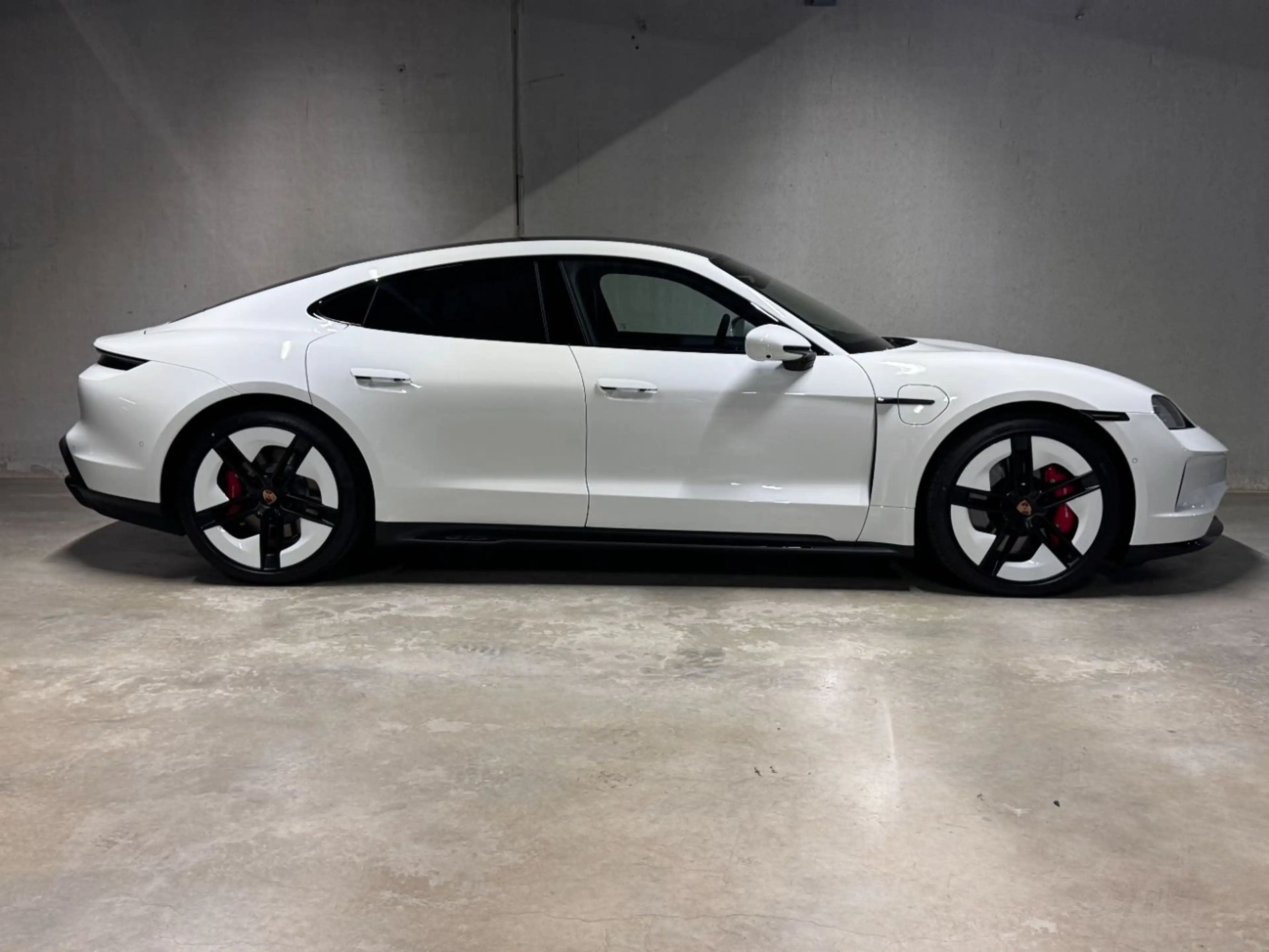 Porsche Taycan GTS | HD-Matrix | InnoDrive | Head-Up | — photo 7