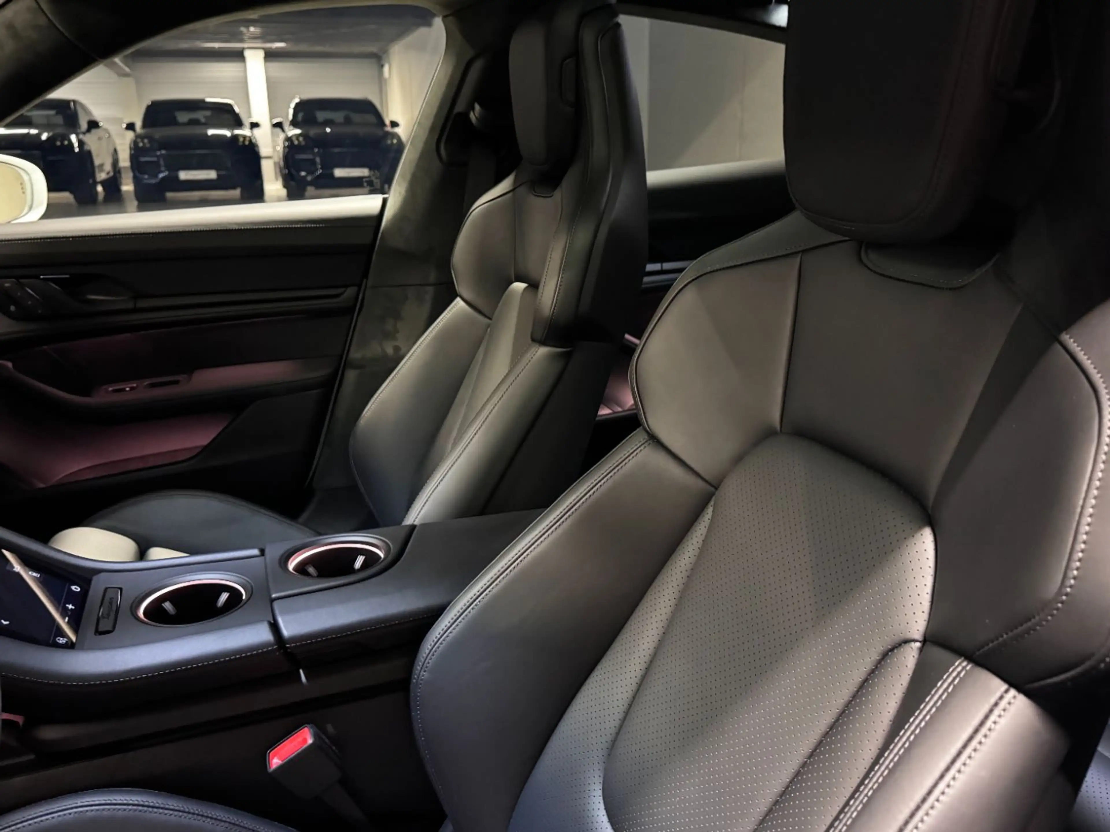 Porsche Taycan GTS | HD-Matrix | InnoDrive | Head-Up | — photo 14