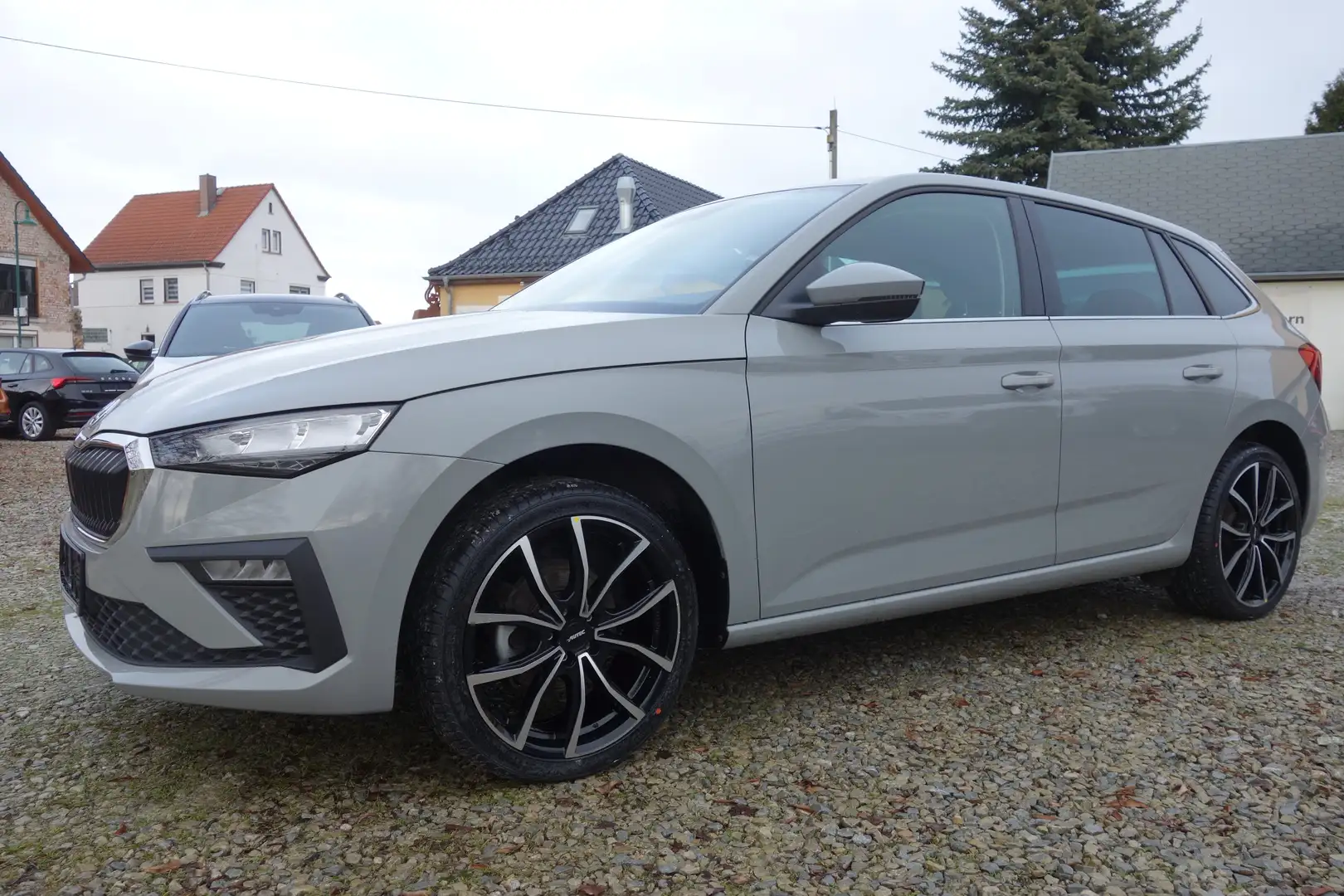 Skoda Scala Top Selection Steel Amundsen Navigation Grau - 2