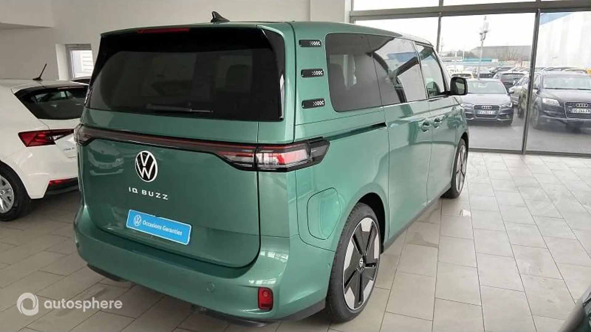 Volkswagen ID. Buzz 204ch Pro 77 kWh - 2