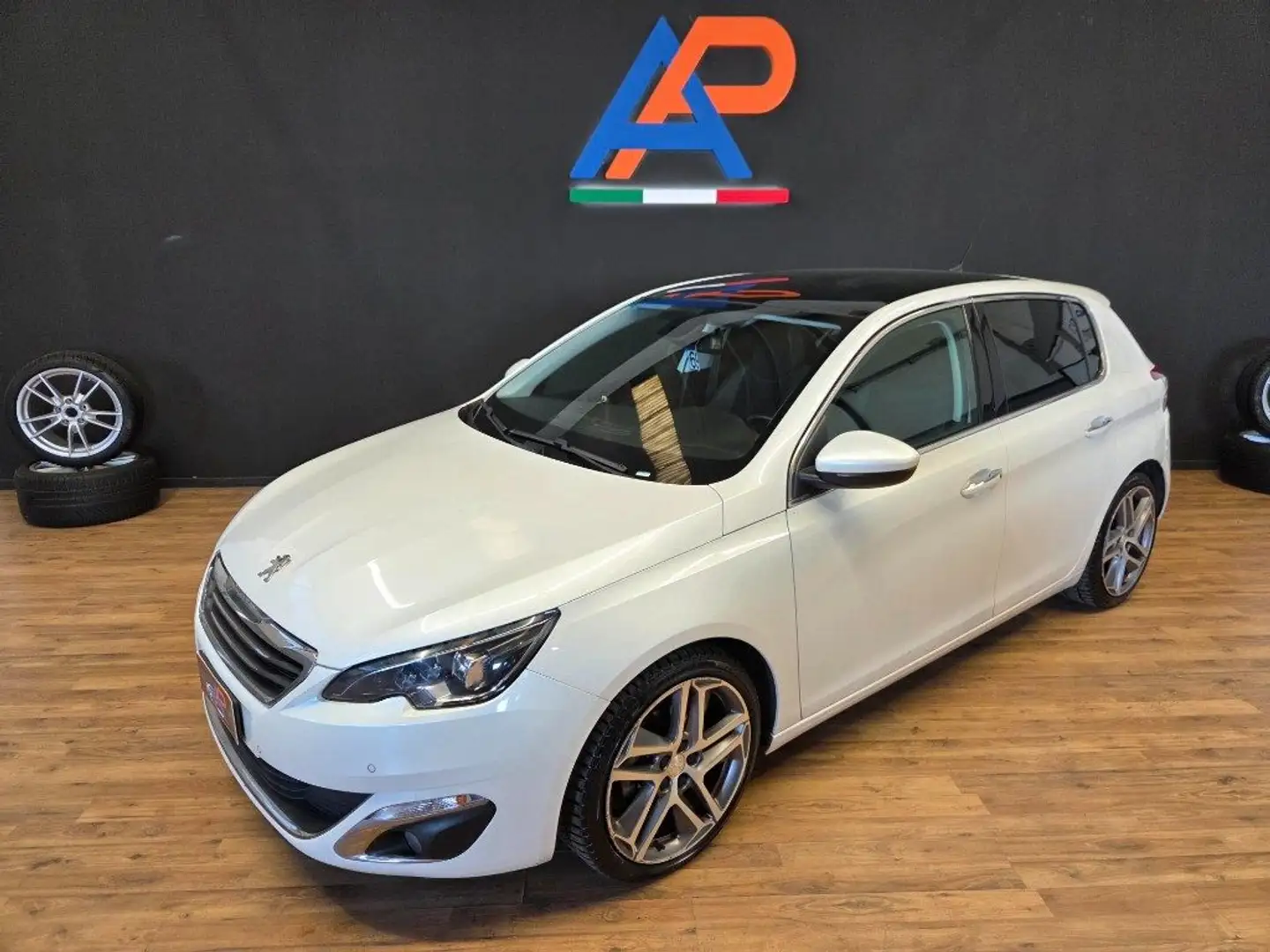 Peugeot 308 1.6 e-HDi 115 CV Stop&Start Allure Bianco - 2