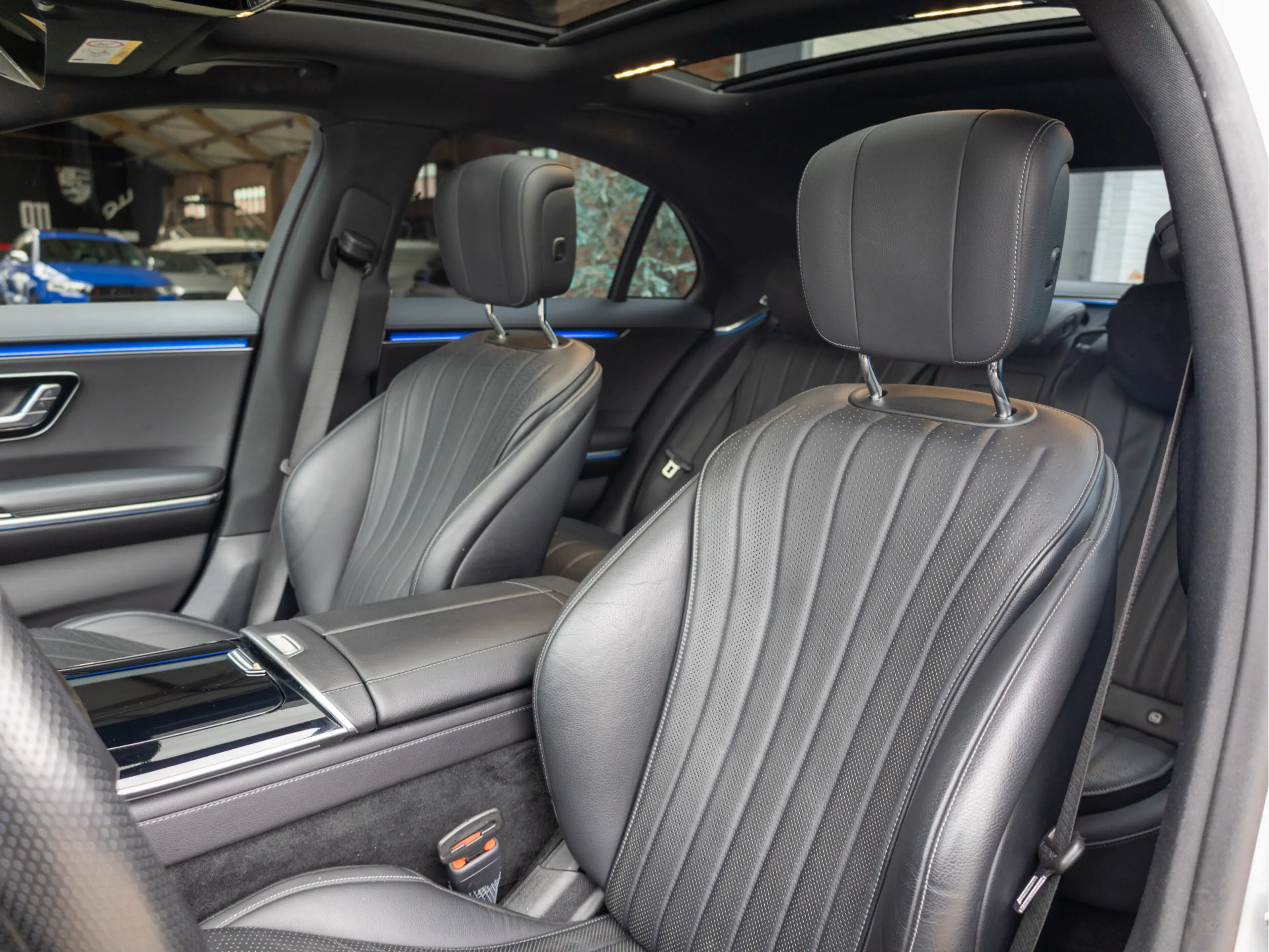 Mercedes-Benz S 350 350d 4MATIC AMG Line *DIGITAL LIGHT | Burmester 3D — photo 19