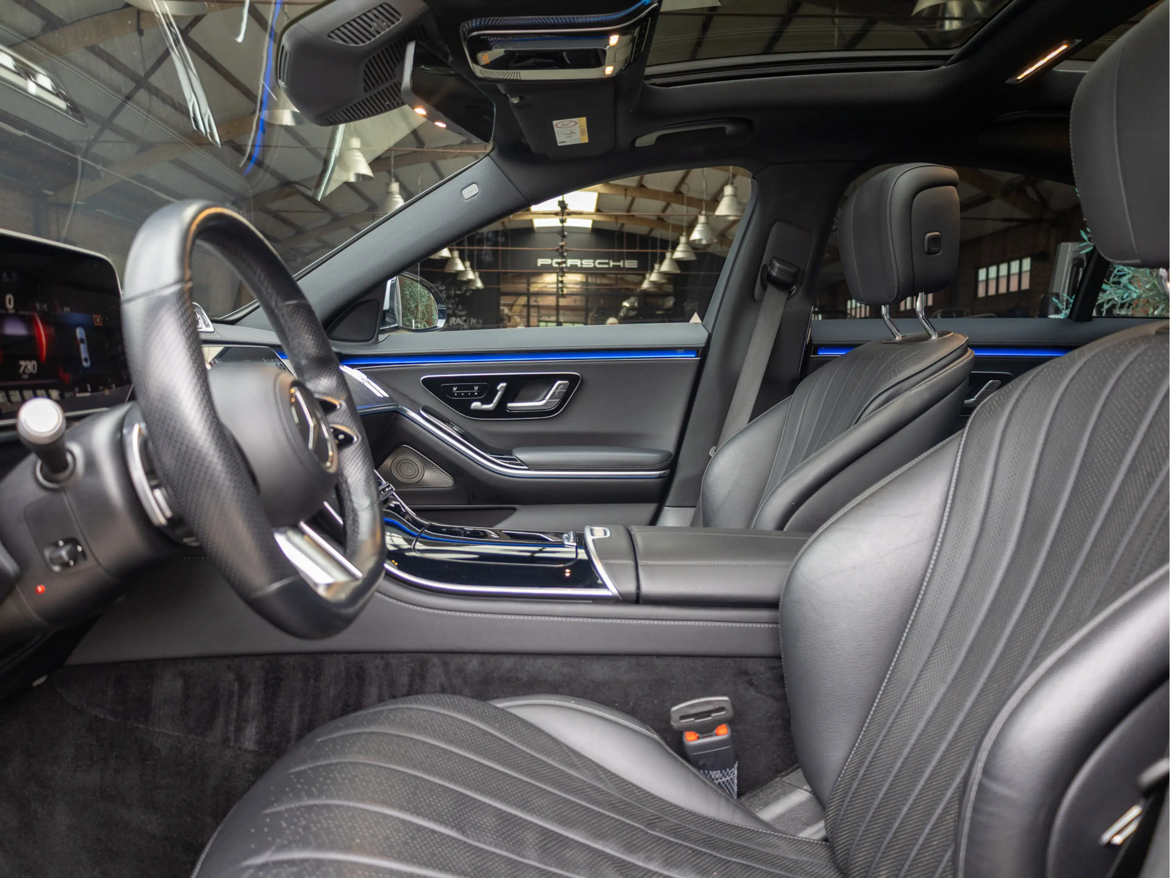 Mercedes-Benz S 350 350d 4MATIC AMG Line *DIGITAL LIGHT | Burmester 3D — photo 18