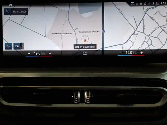 BMW 3 Series view 12