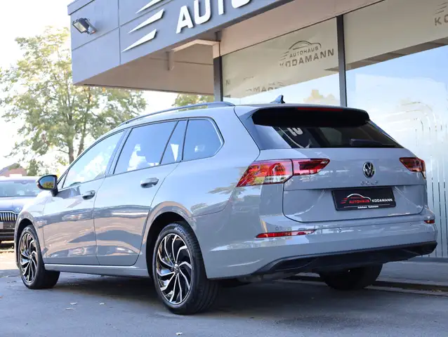 Volkswagen Golf view 8