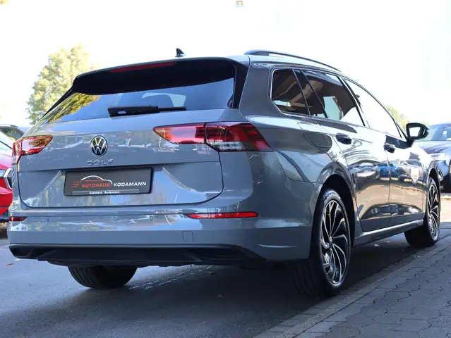 Volkswagen Golf view 11
