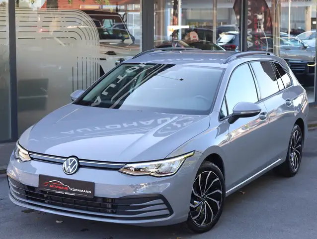 Volkswagen Golf view 2