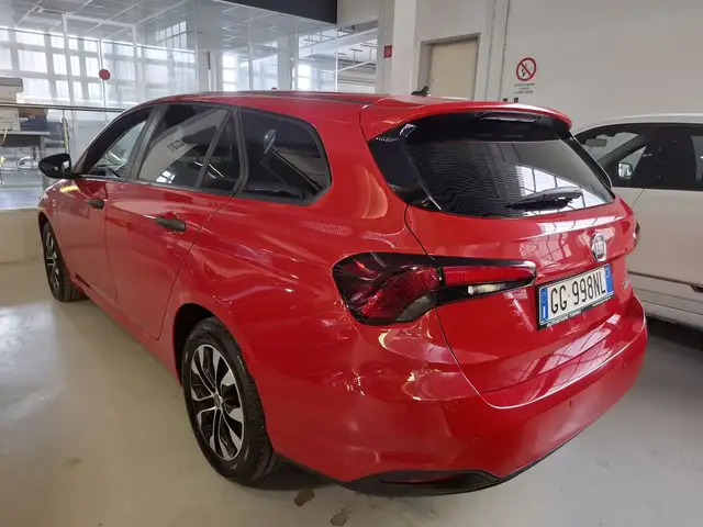 Fiat Tipo view 3