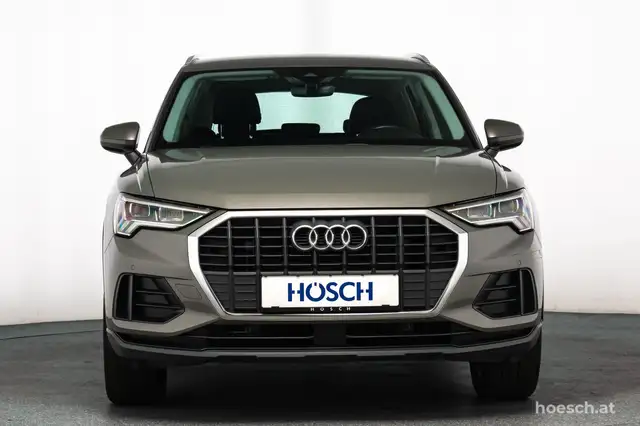 Audi Q3 view 2
