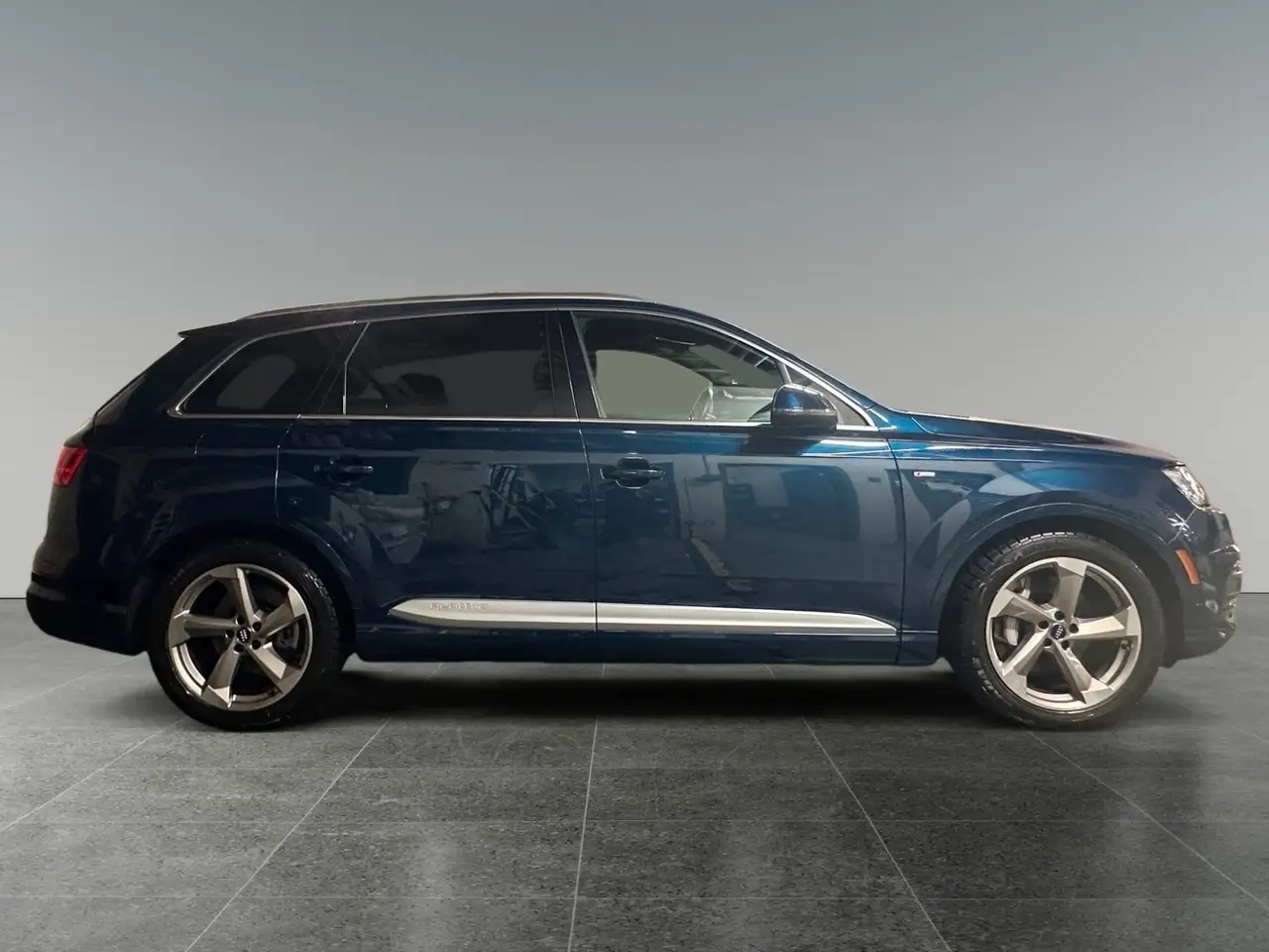 Audi Q7 снимка Audi Q7