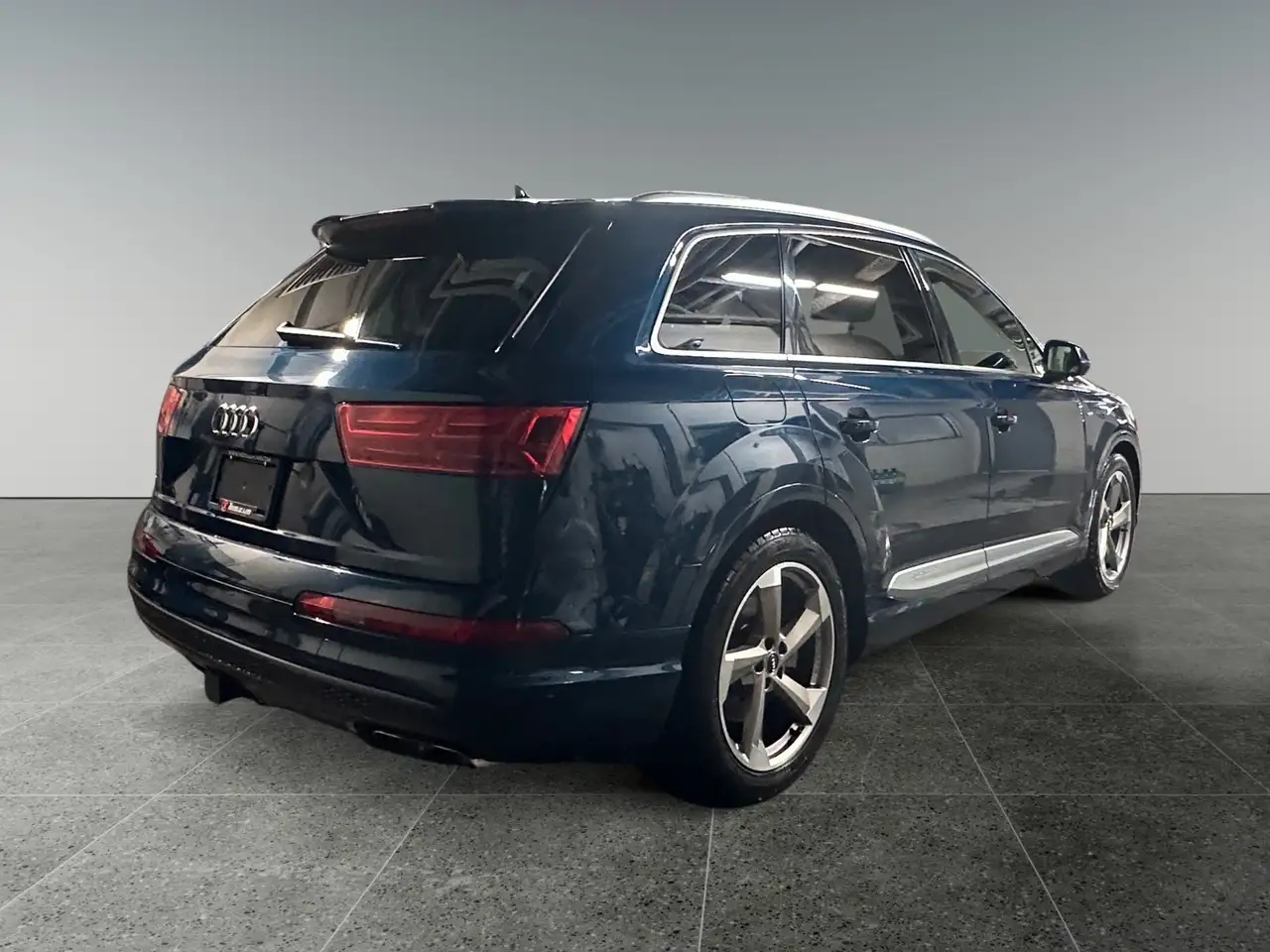 Audi Q7 снимка Audi Q7