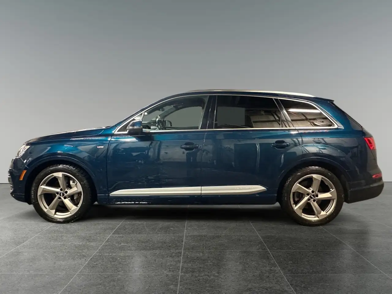 Audi Q7 снимка Audi Q7
