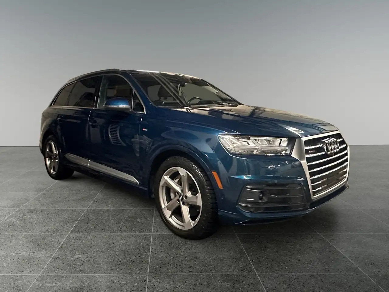 Audi Q7 снимка Audi Q7