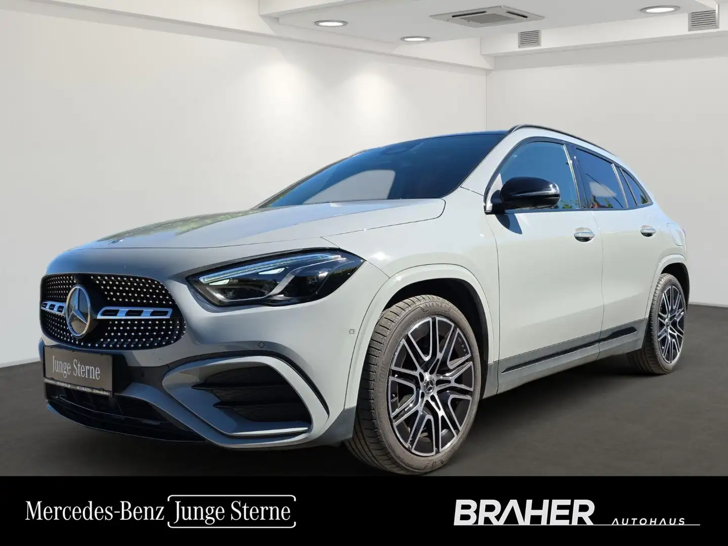Mercedes-Benz GLA 200 d 4Matic AMG Line AMG Night MBUX Ambi Grau - 1