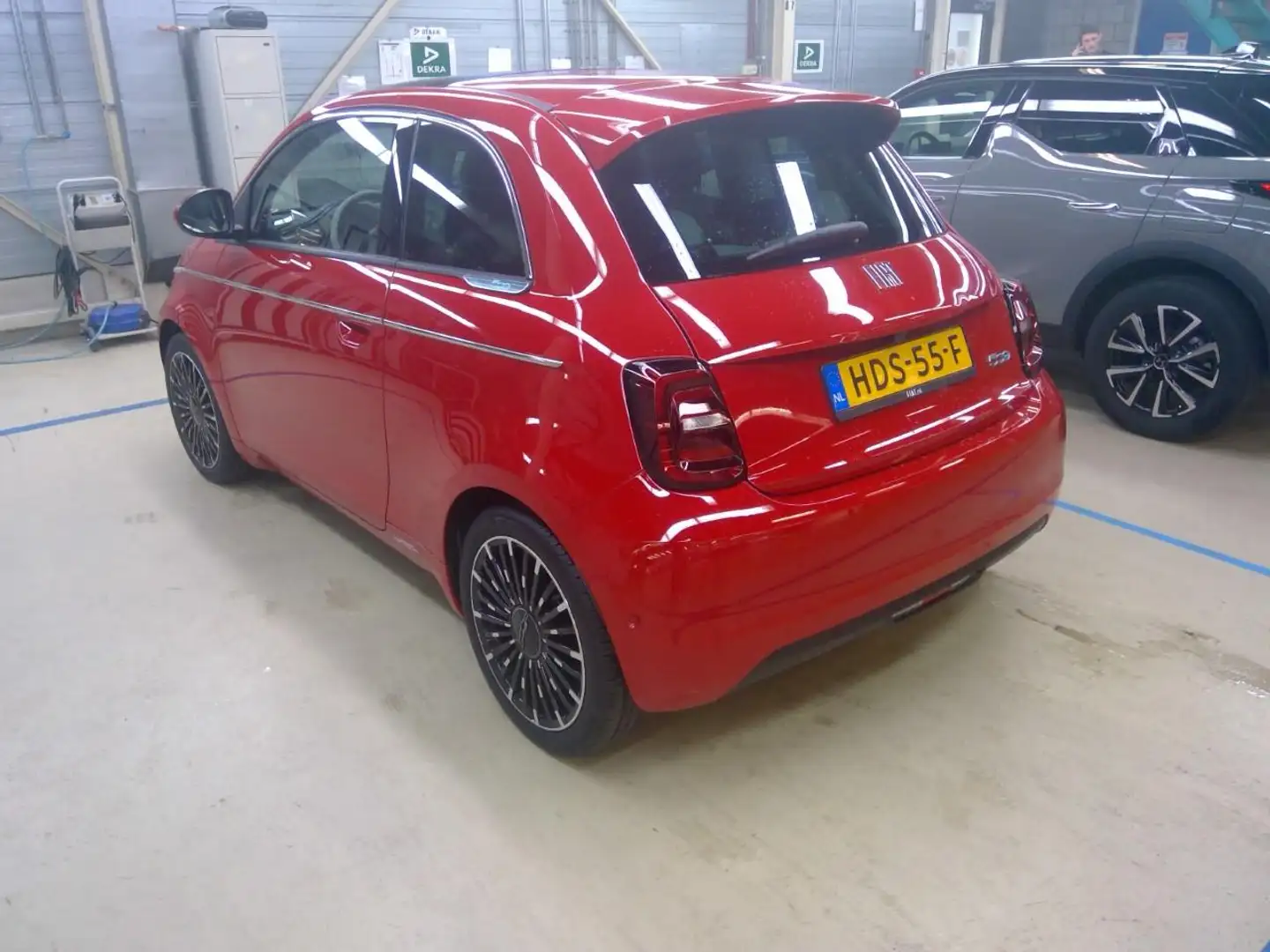 Fiat 500 3+1 La Prima 42 kWh 3-Fase | Vol-Leder | Navigatie Red - 2