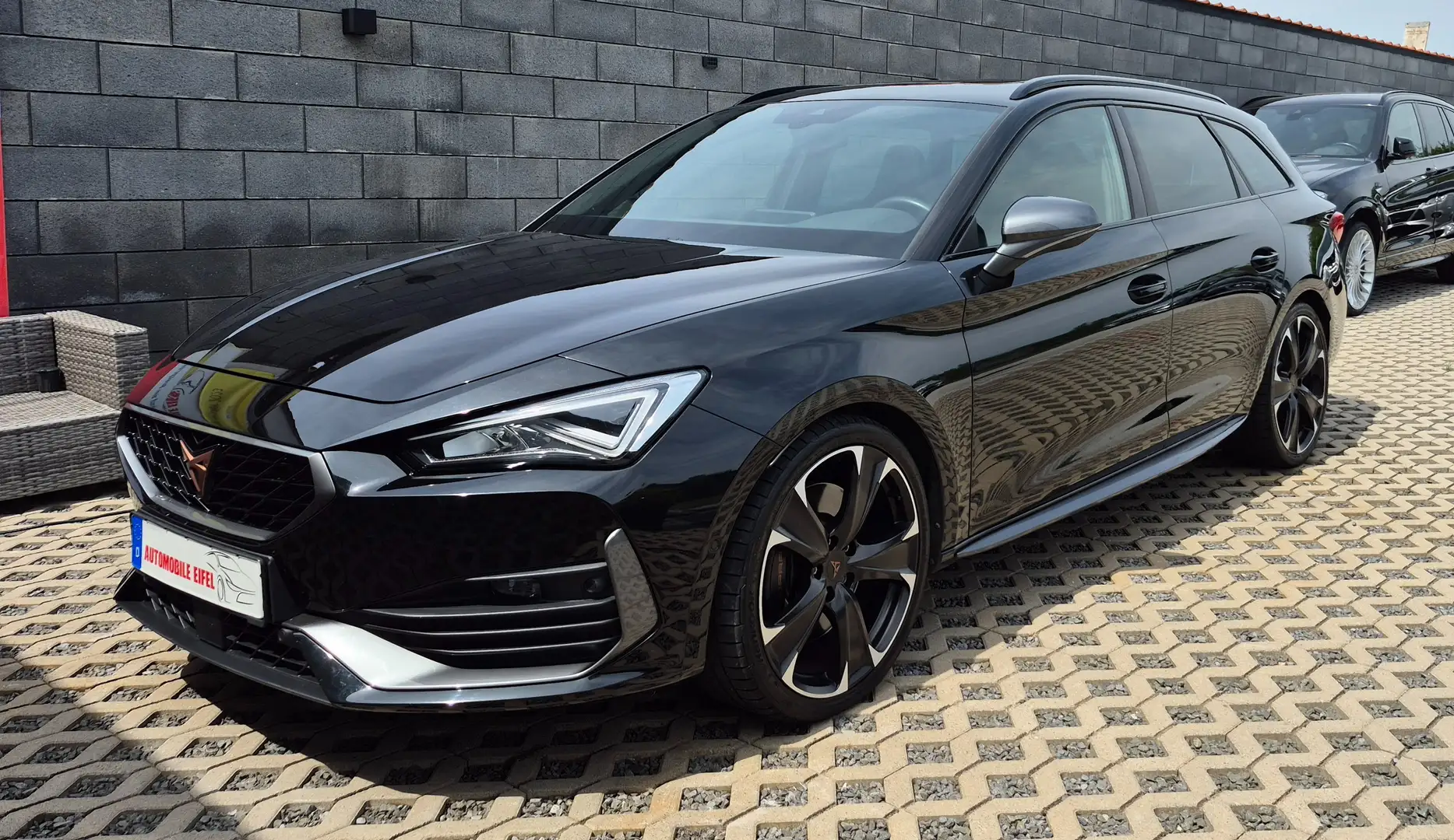 CUPRA Leon VZ 4Drive*AHK*ACC*PANO*KAMERA*19ZOLL ALU*SHZ* Noir - 1