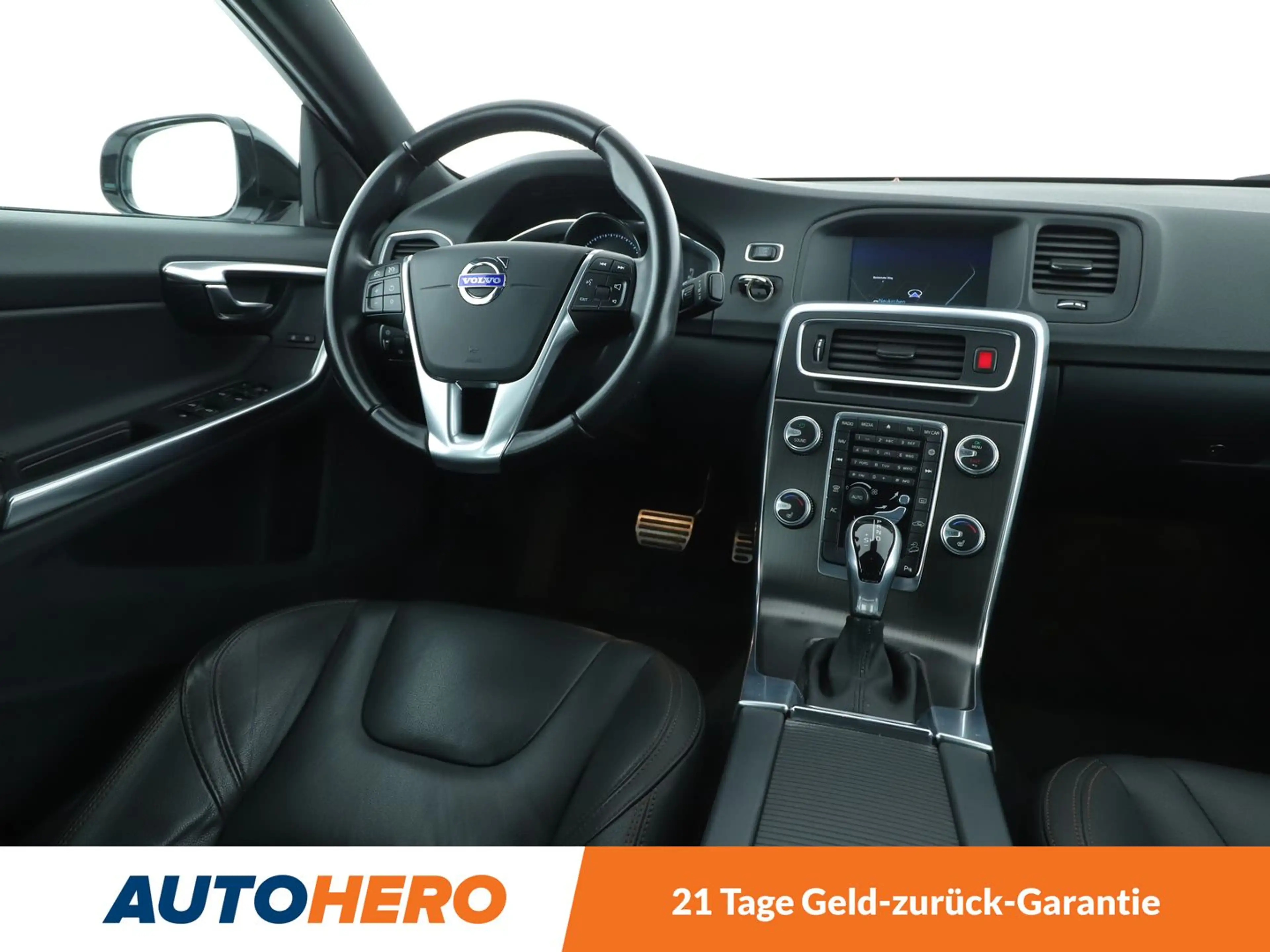 Volvo S60 Cross Country 2.4 D4 Summum AWD Aut.*NAVI*BiXENON*PDC*SHZ*TEMPO* — photo 13