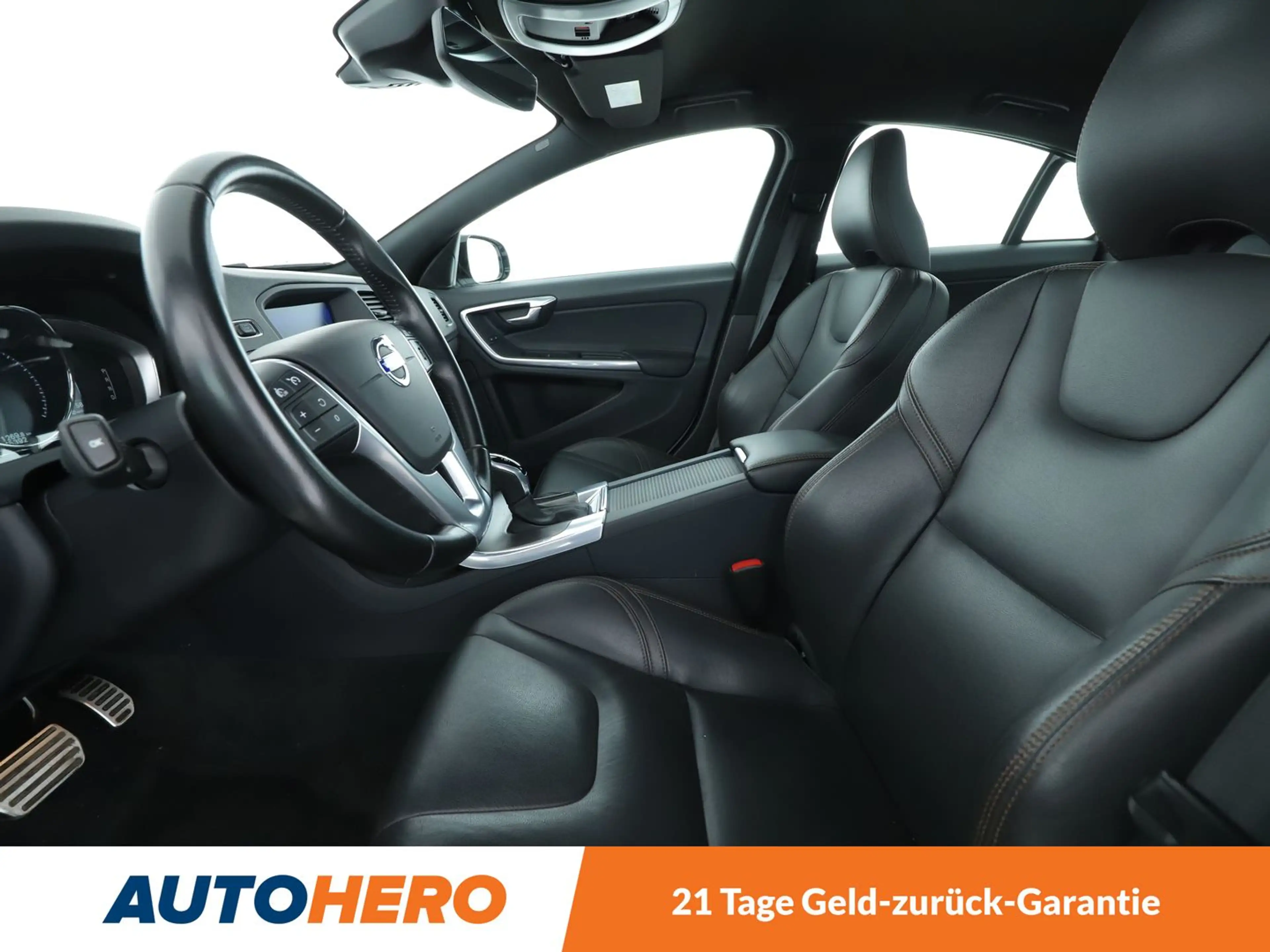Volvo S60 Cross Country 2.4 D4 Summum AWD Aut.*NAVI*BiXENON*PDC*SHZ*TEMPO* — photo 10