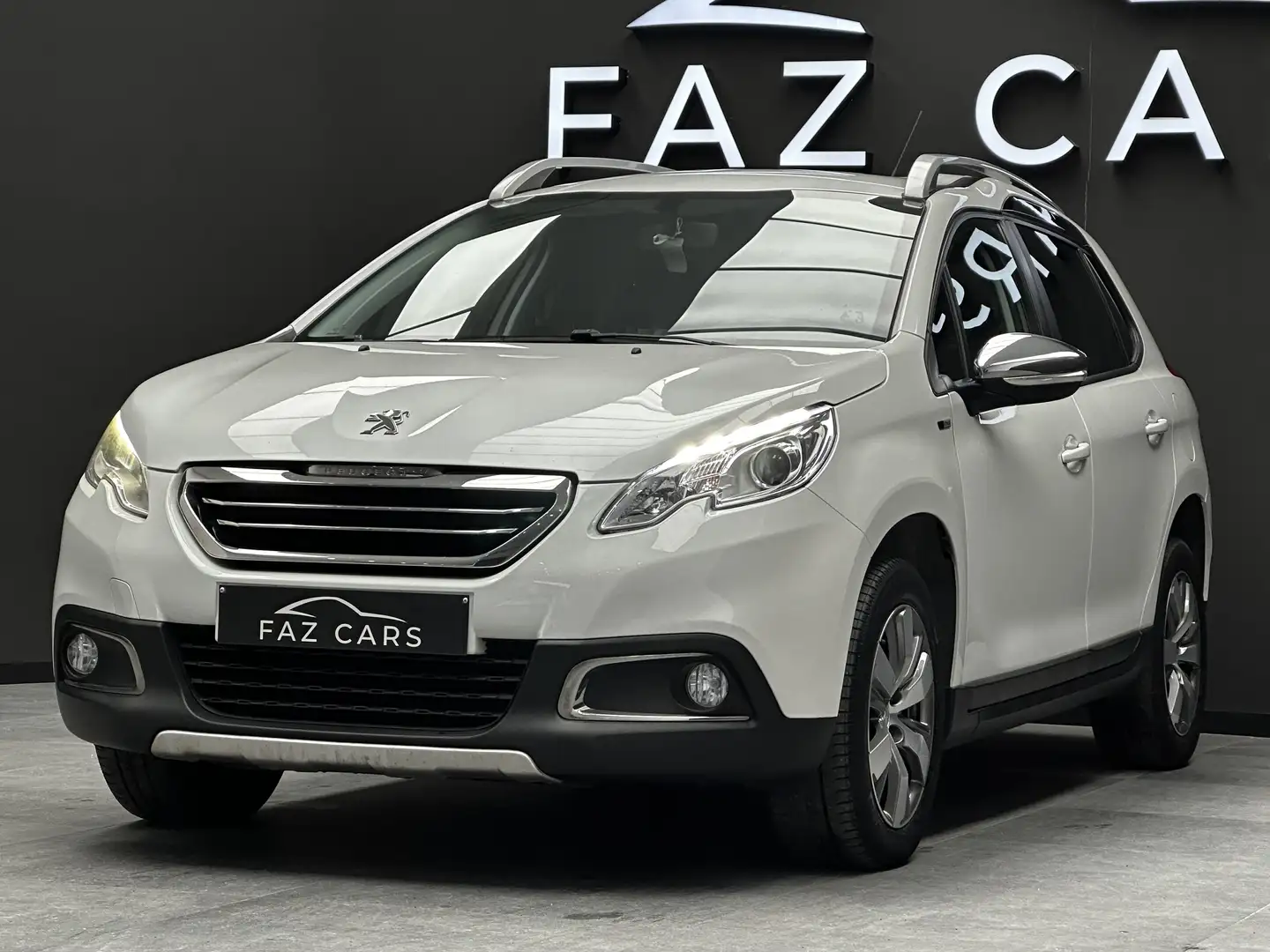 Peugeot 2008 1.6 BlueHDi Style * JANTES+ CLIM + GARANTIE * Blanc - 2