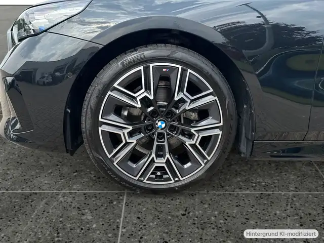 BMW M view 10