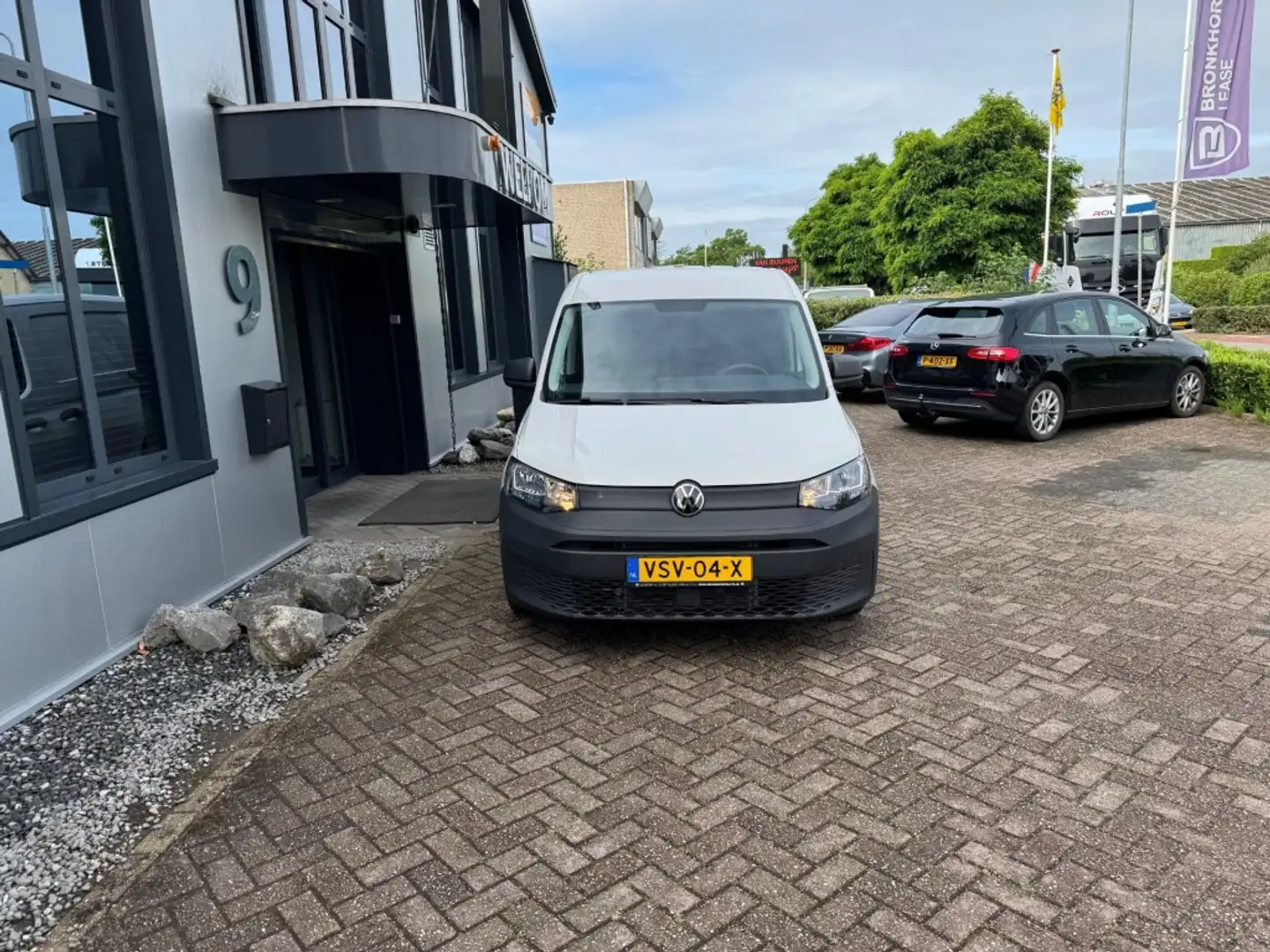 Volkswagen Caddy 2.0 TDI Airco, Navi, PDC, Cruisecntrl, Schuifdeur, Wit - 2