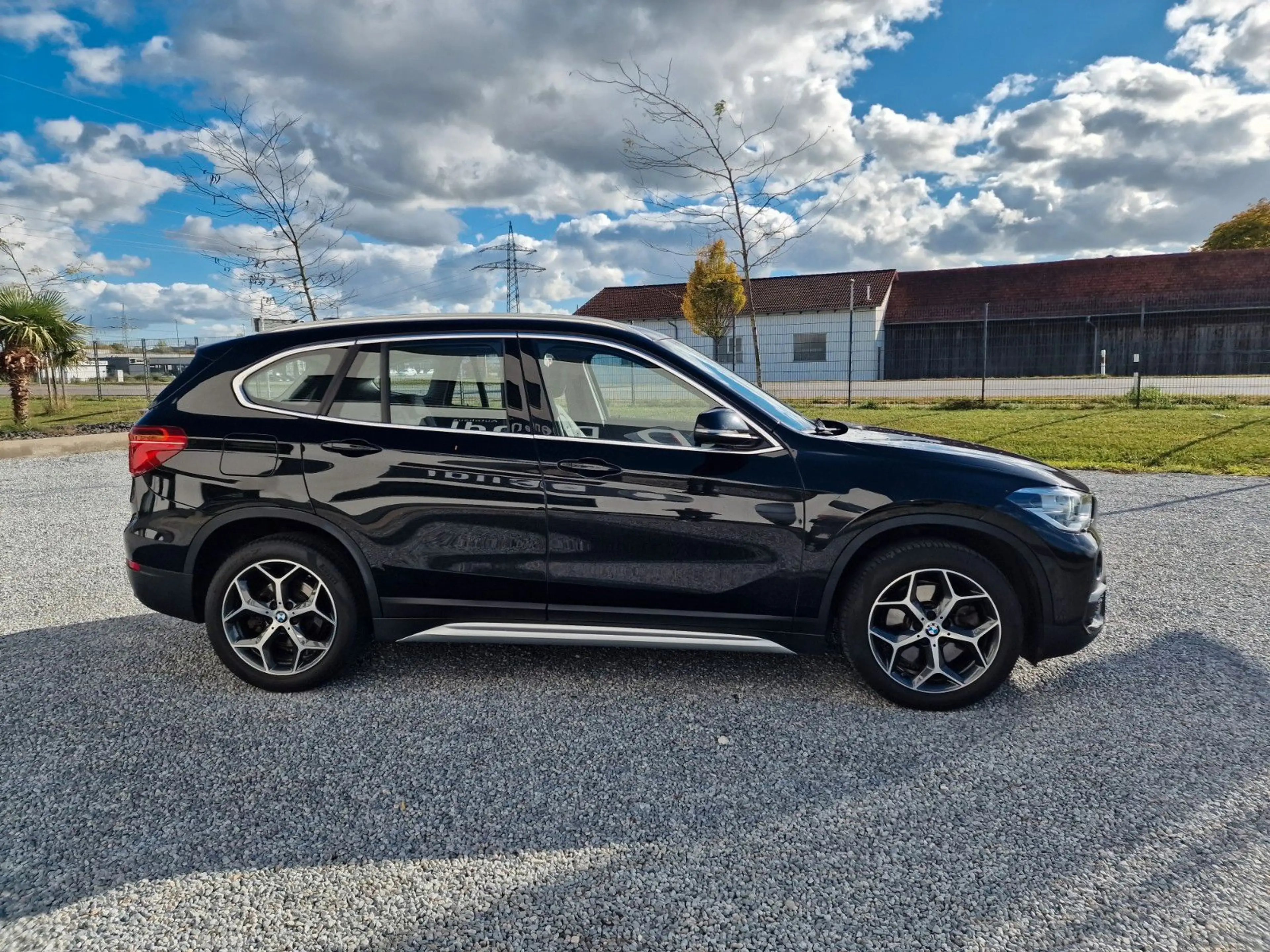 BMW X1 20d xDrive XLine, Leder, Navi.Plus, LED, AHK — photo 14