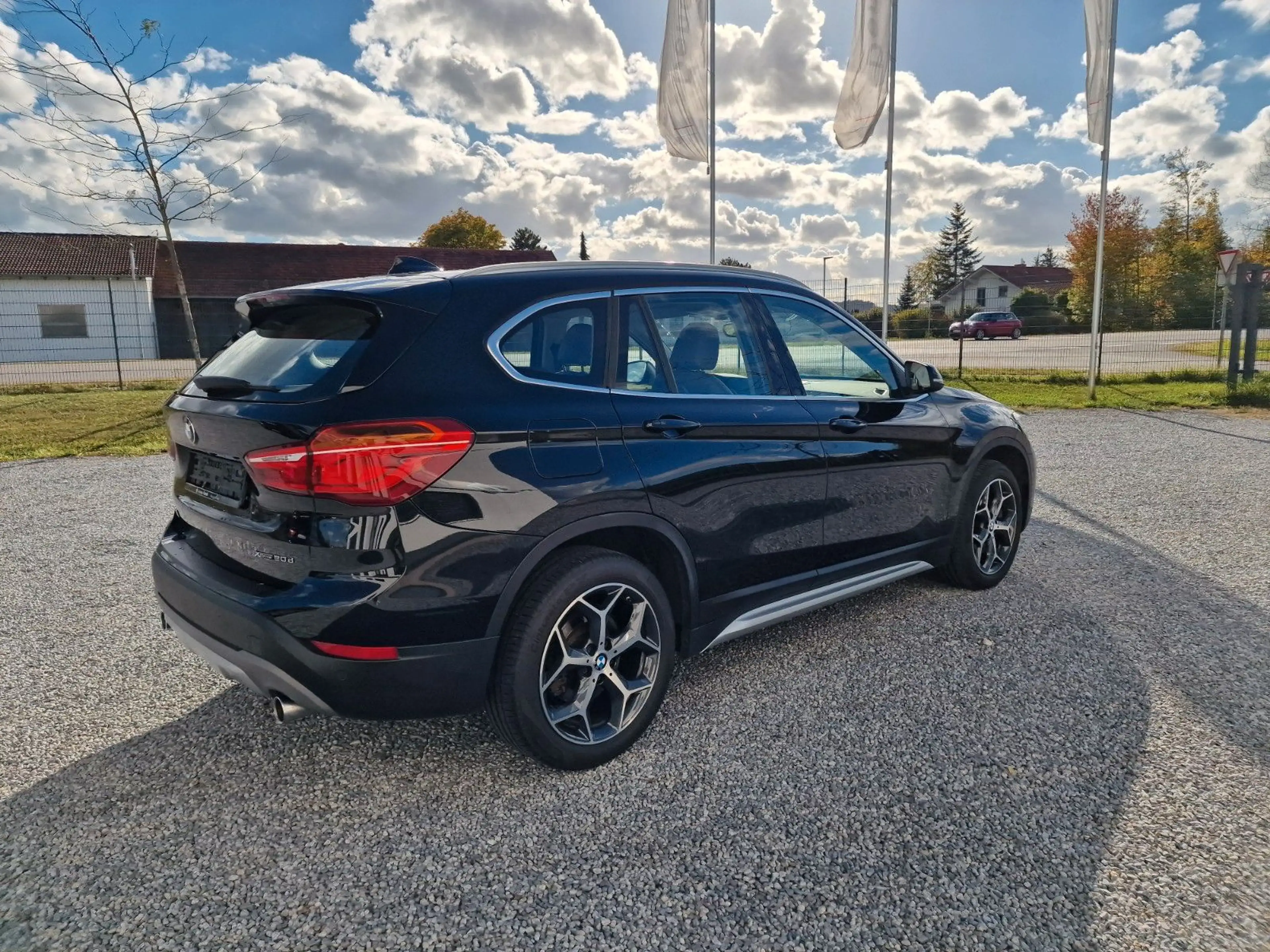 BMW X1 20d xDrive XLine, Leder, Navi.Plus, LED, AHK — photo 12