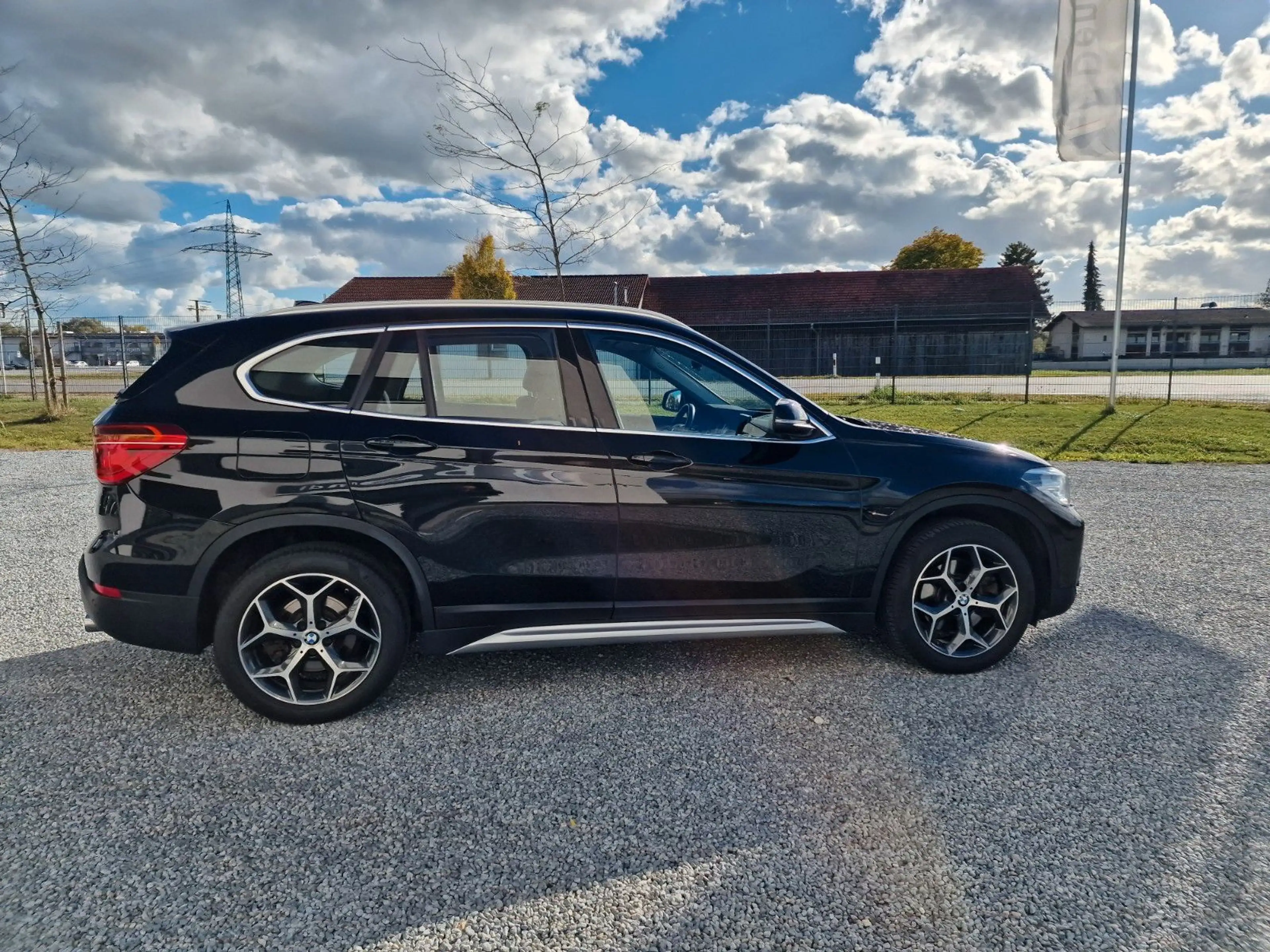 BMW X1 20d xDrive XLine, Leder, Navi.Plus, LED, AHK — photo 13