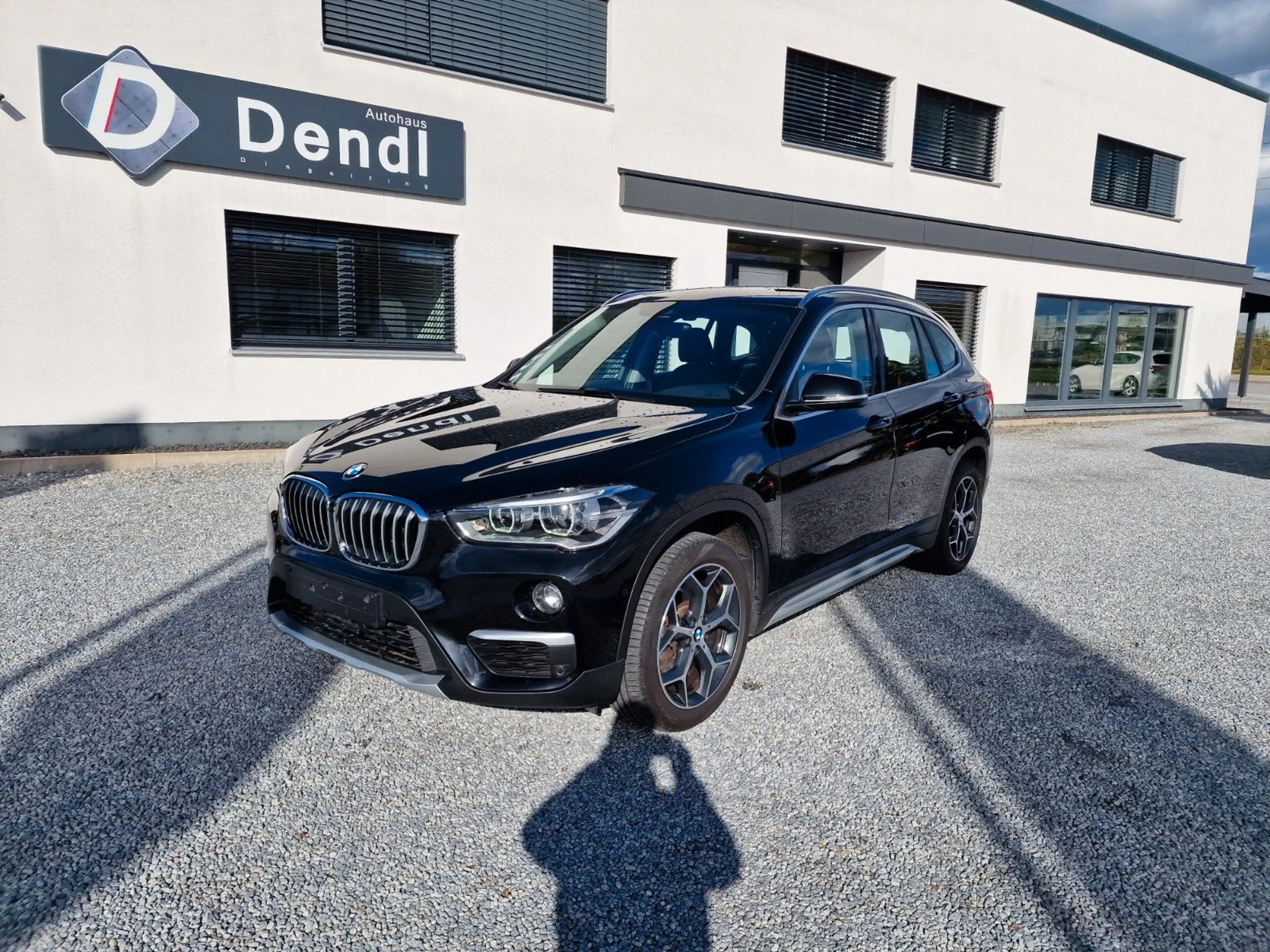 BMW X1 20d xDrive XLine, Leder, Navi.Plus, LED, AHK — photo 4