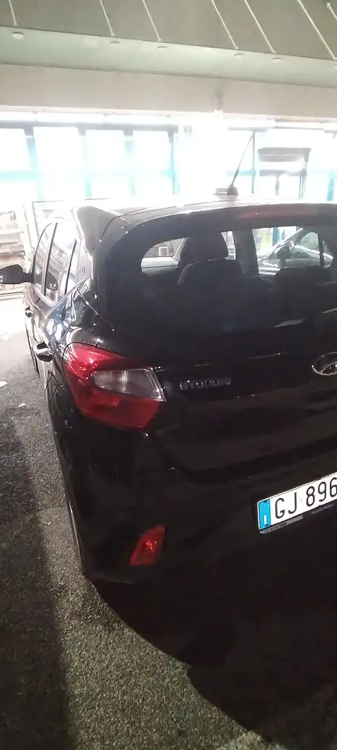 Hyundai i10 i10 III 2020 1.0 mpi Tech Connect Pack Nero - 2