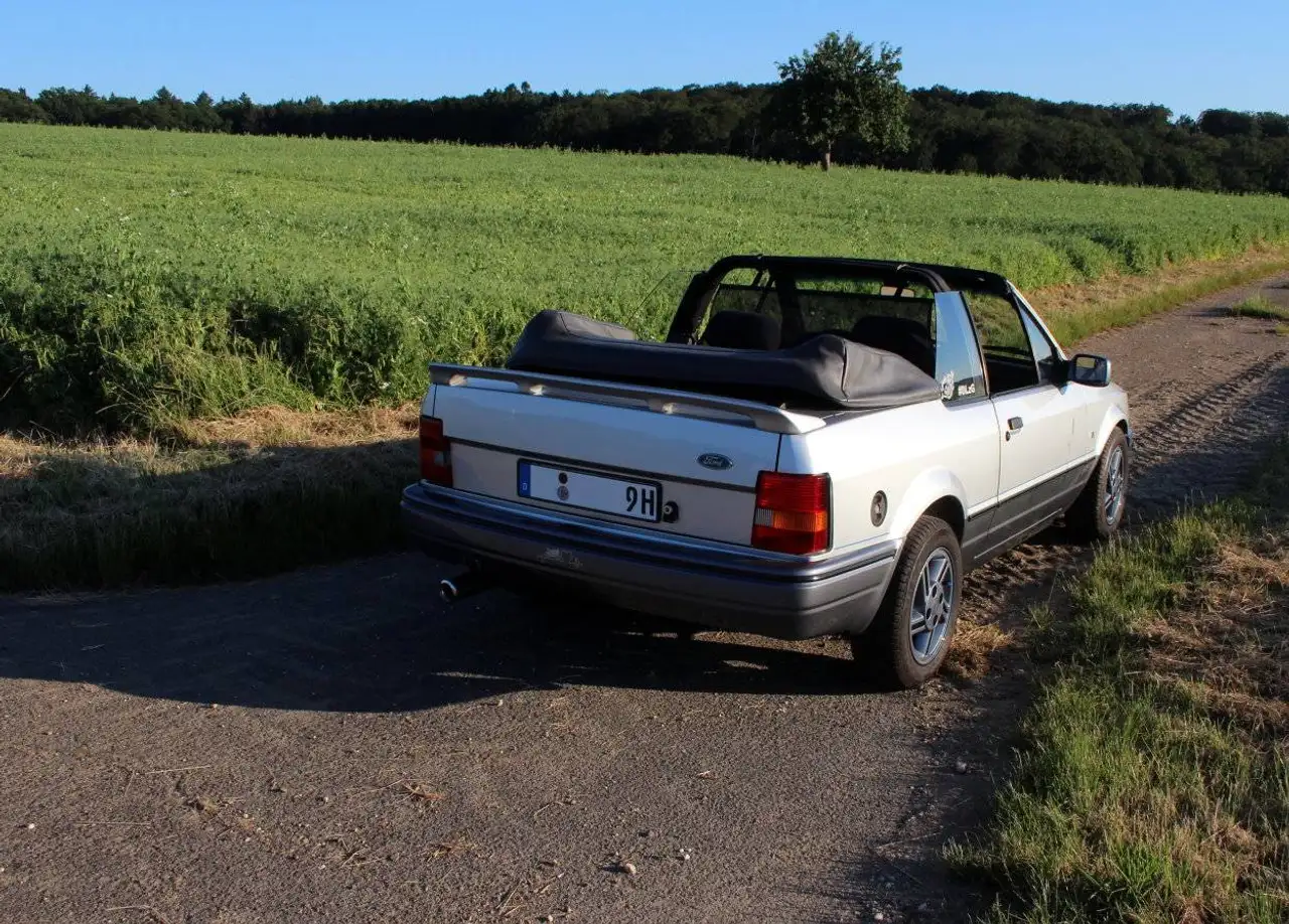 Ford Escort XR3i cabrio, foto 4