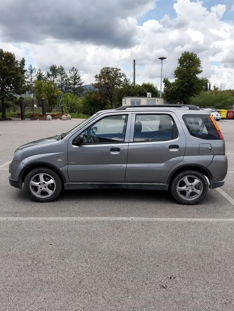 Suzuki Ignis 1.5 GL 16v 4x4 - 1