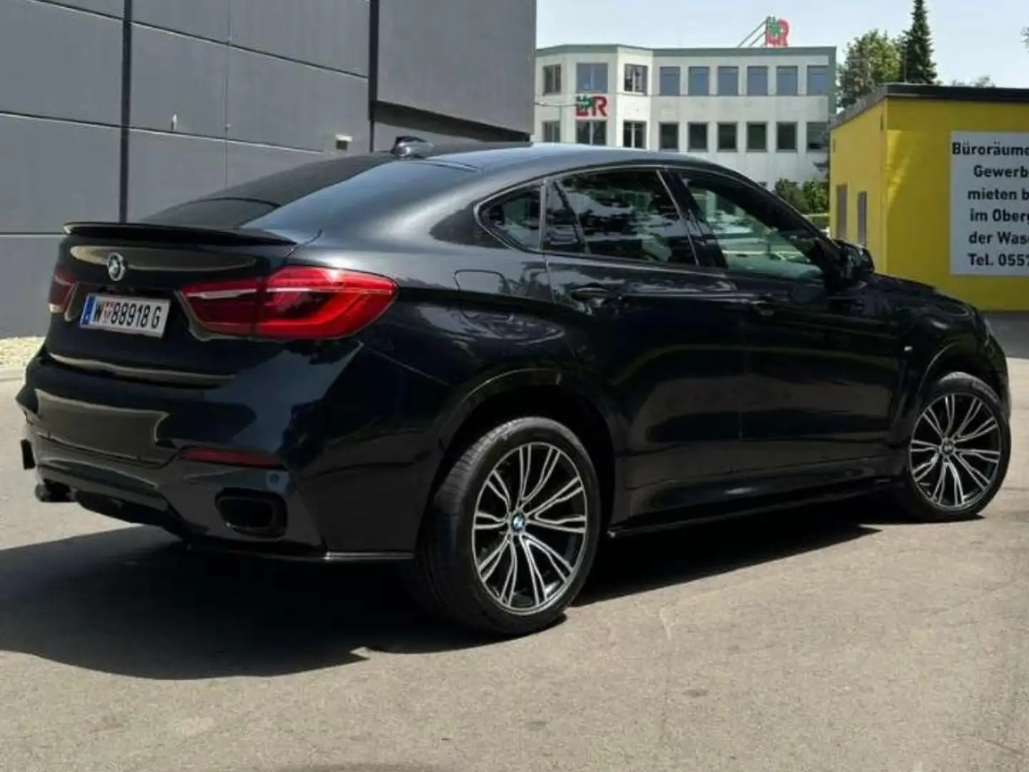 BMW X6 X6 xDrive30d Sport Activity Coupé Aut. Sport Activity Schwarz - 2