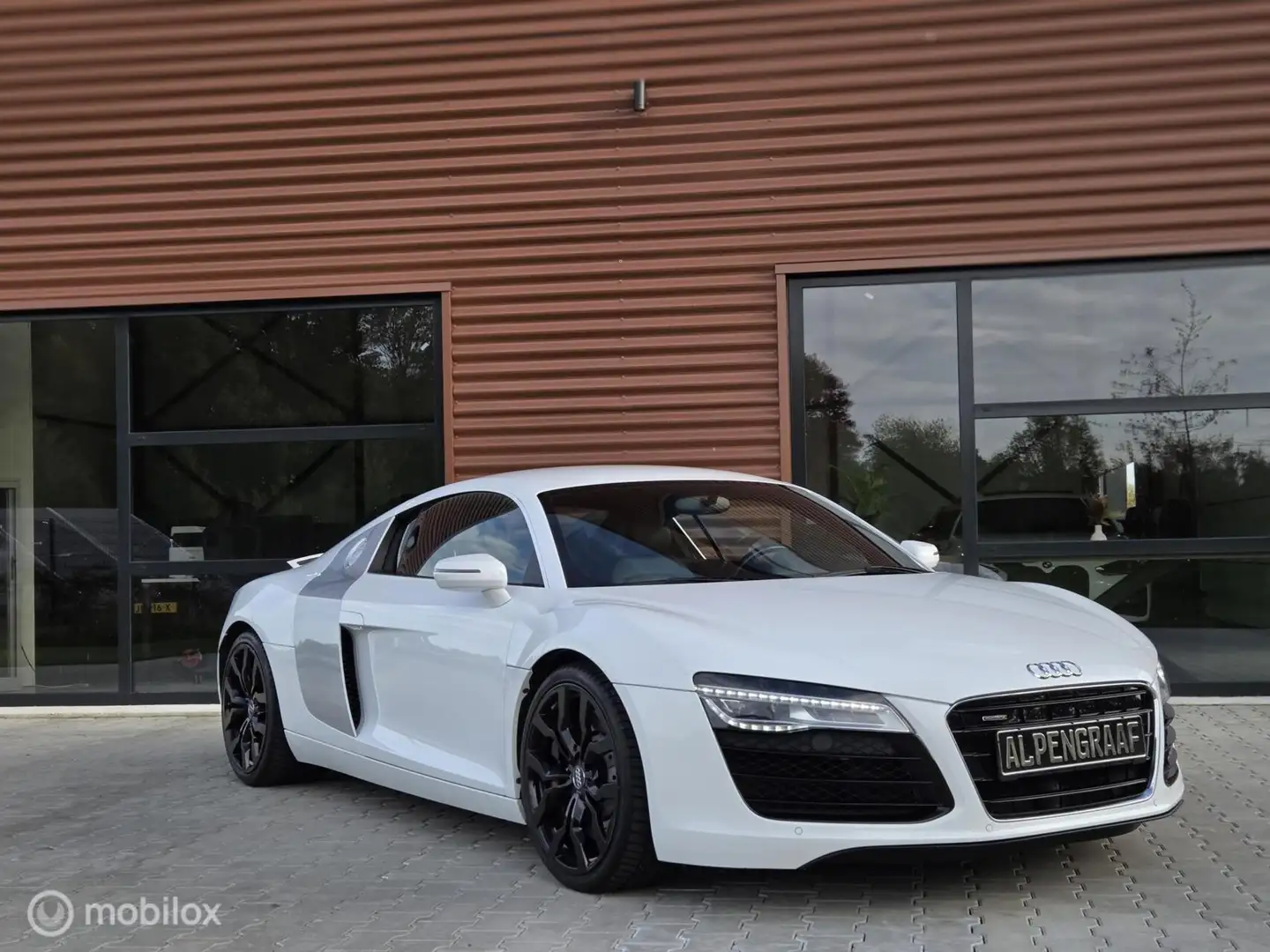 Audi R8 4.2 FSI quattro Dealeronderhouden|tweede eigenaar| Wit - 2