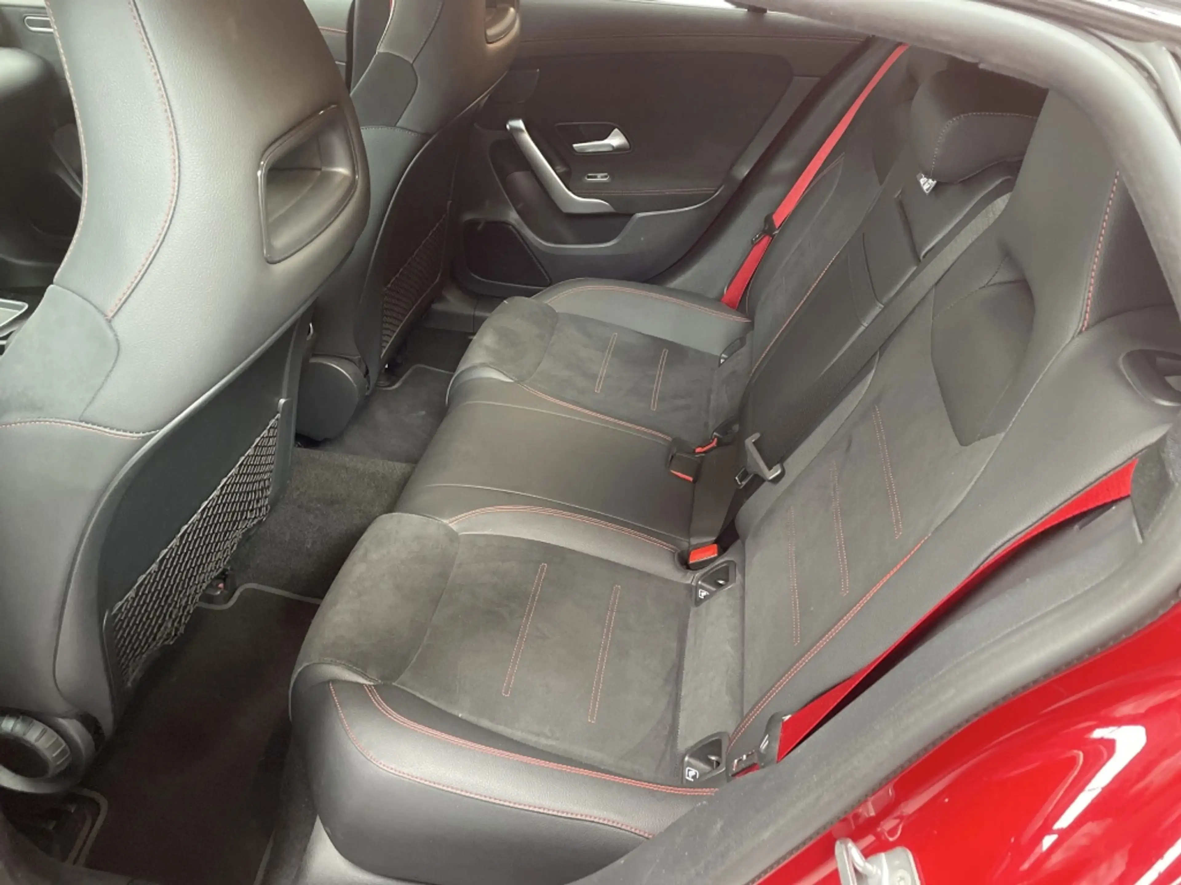 Mercedes-Benz CLA 35 AMG 4M ShootingBrake AHK NIGHT PANO SOUND — photo 12