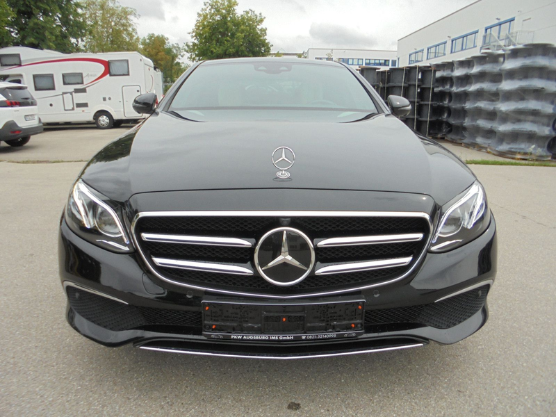Mercedes-Benz E 400 E400D Limousine 4Matic ~ Nur 36.000 km ~ — photo 2