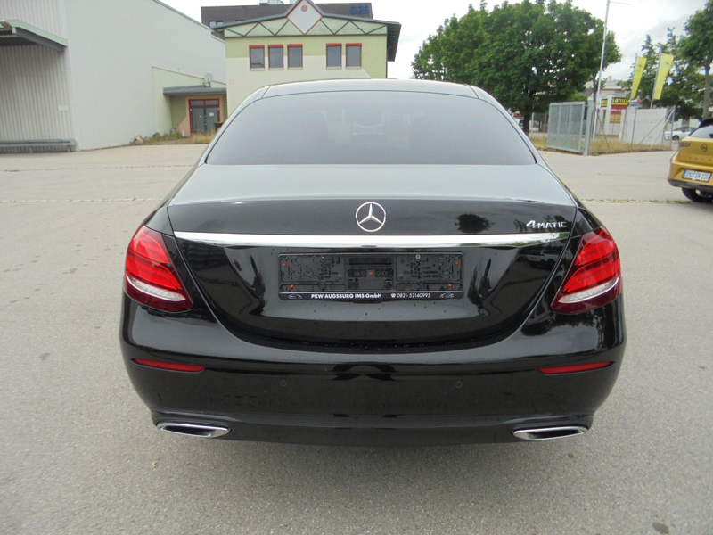 Mercedes-Benz E 400 E400D Limousine 4Matic ~ Nur 36.000 km ~ — photo 5