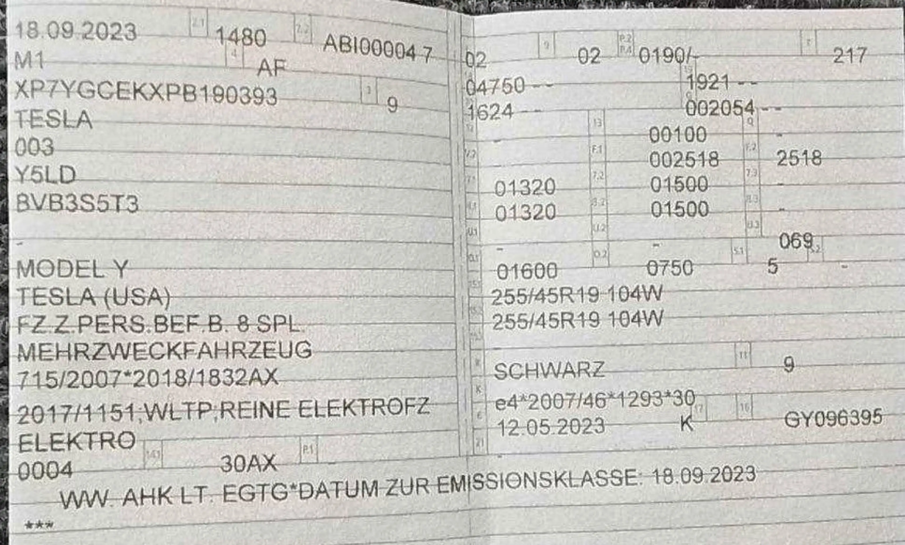 Tesla Model Y LR AWD+kaufen auch Tesla an+ — photo 11