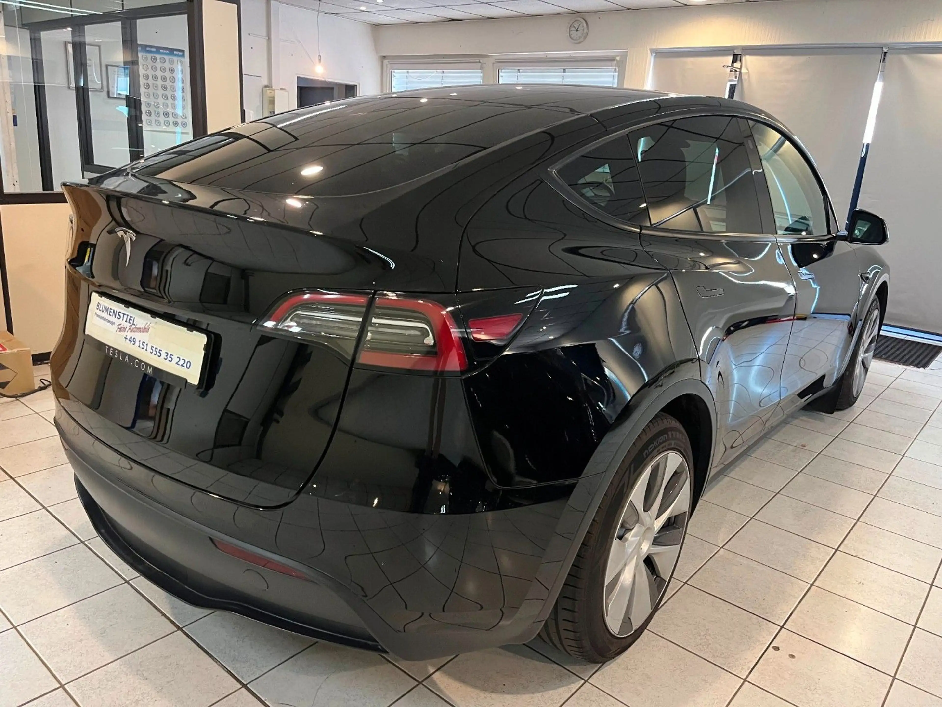 Tesla Model Y LR AWD+kaufen auch Tesla an+ — photo 6