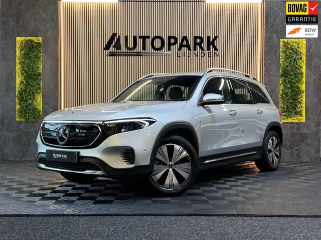 Mercedes-Benz EQB 350 4MATIC AMG Line 67 kWh CAMERA|CARPLAY|SFEERVERLICH