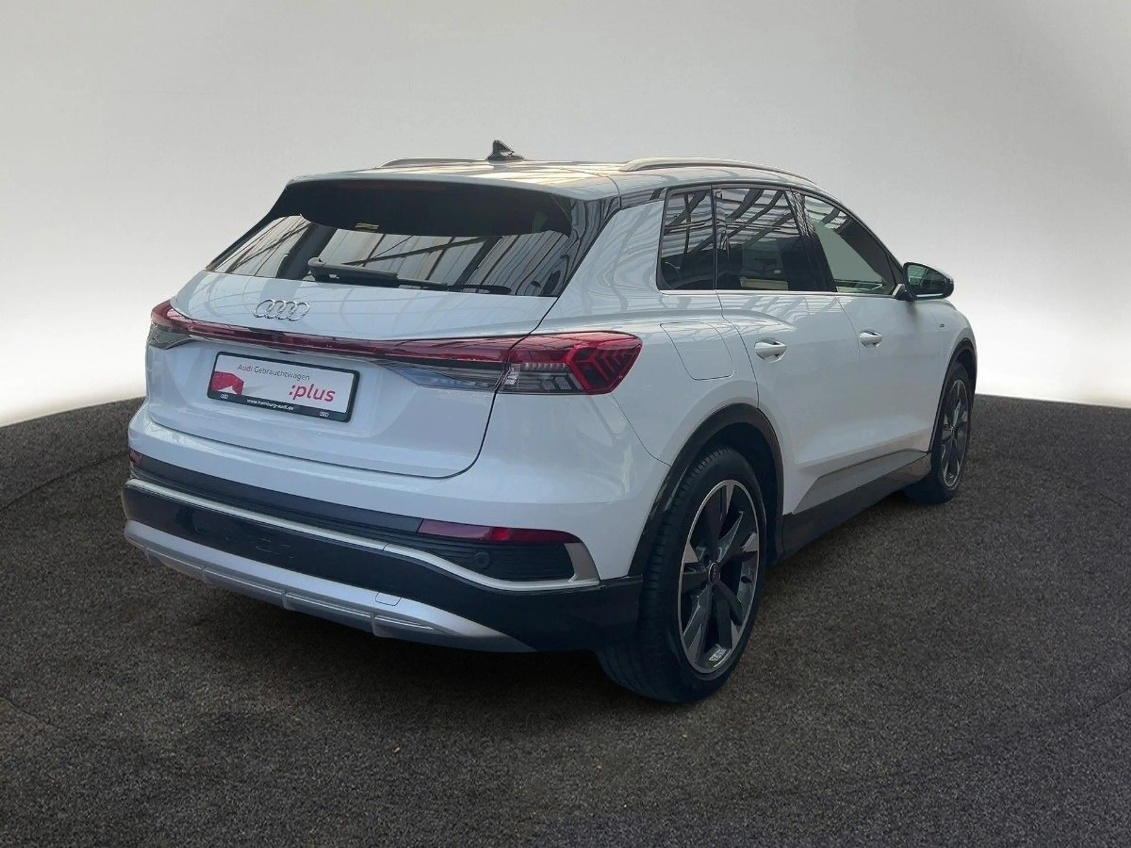 Audi Q4 e-tron Q4 40 e-tron 150 kW S line Navi AHK Sonos Kamera — photo 5