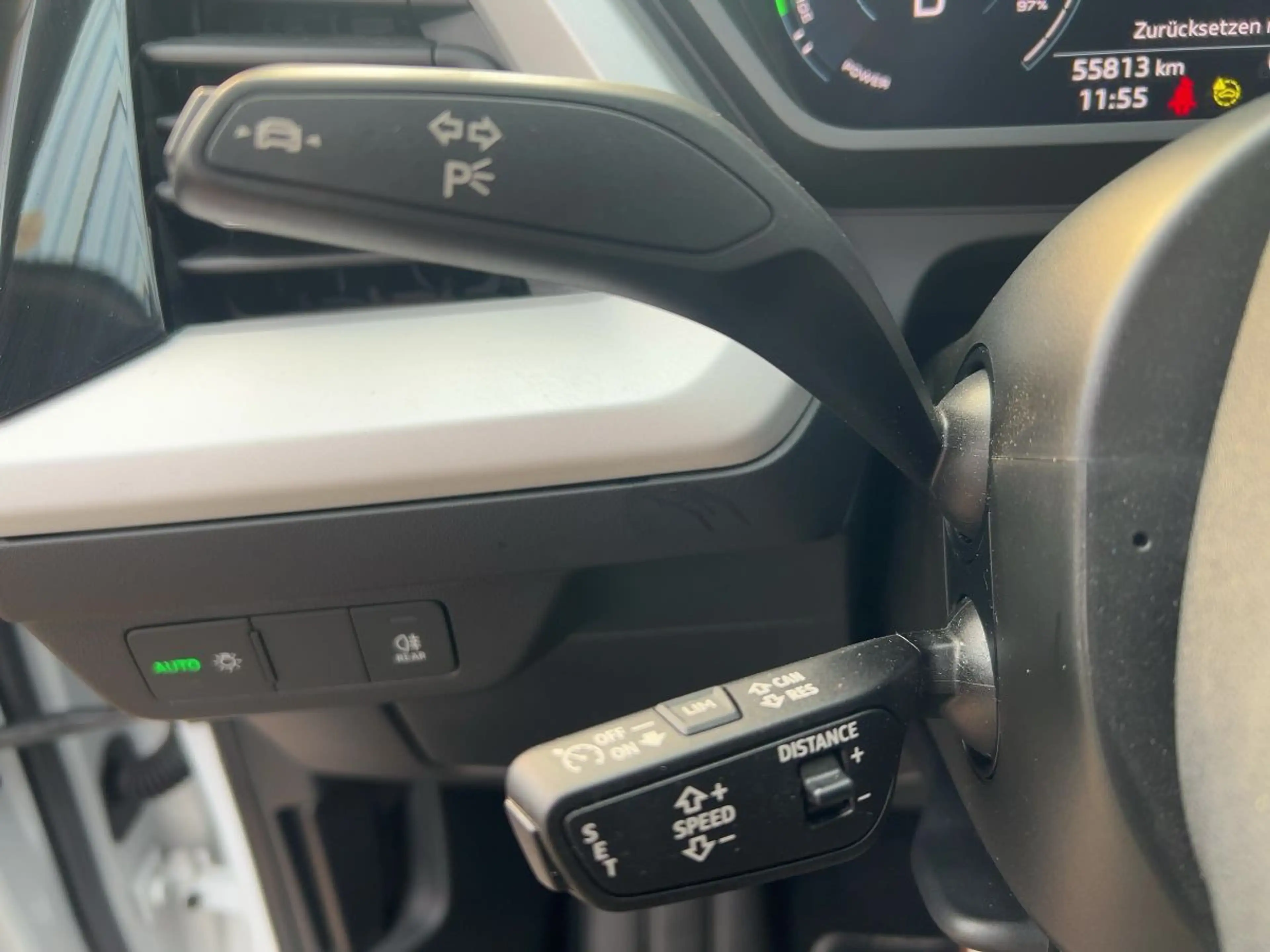 Audi Q4 e-tron Q4 40 e-tron 150 kW S line Navi AHK Sonos Kamera — photo 15