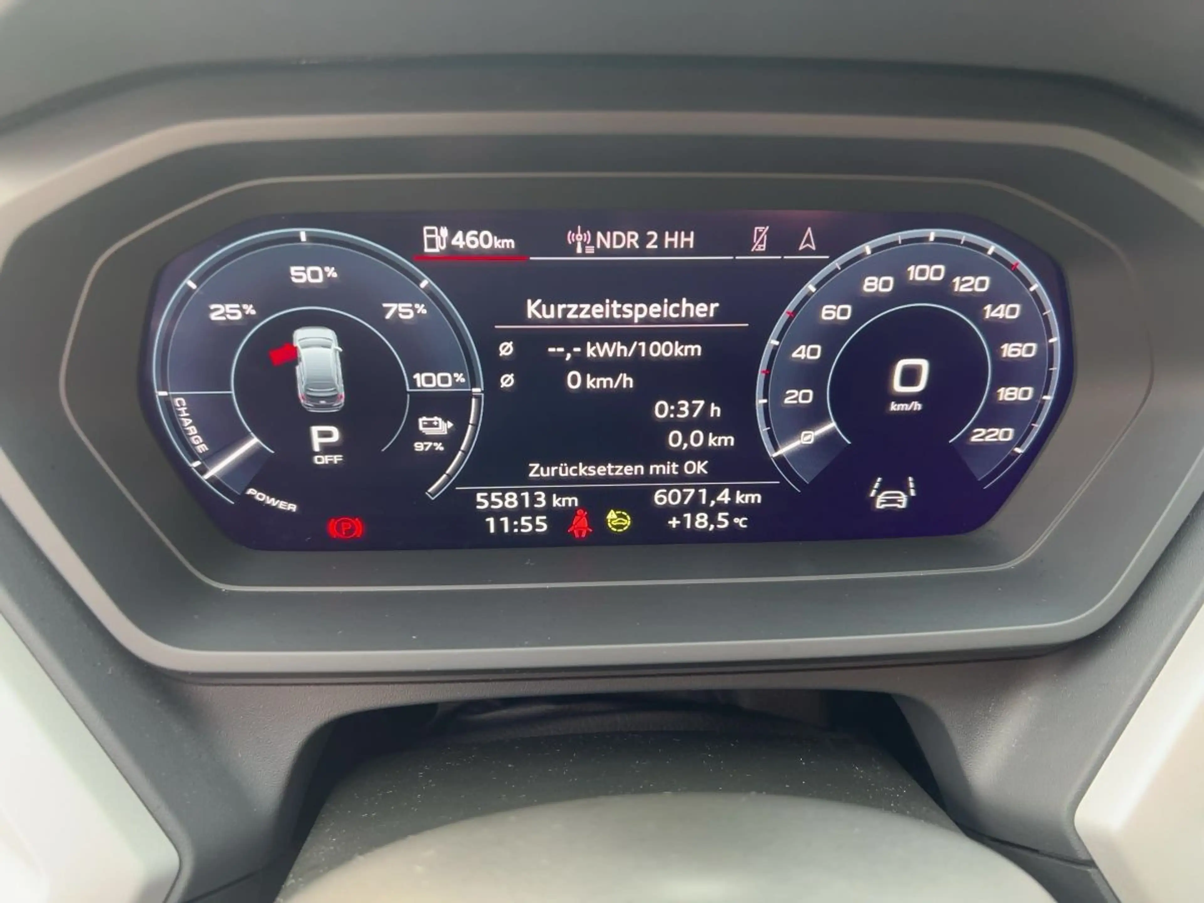 Audi Q4 e-tron Q4 40 e-tron 150 kW S line Navi AHK Sonos Kamera — photo 14